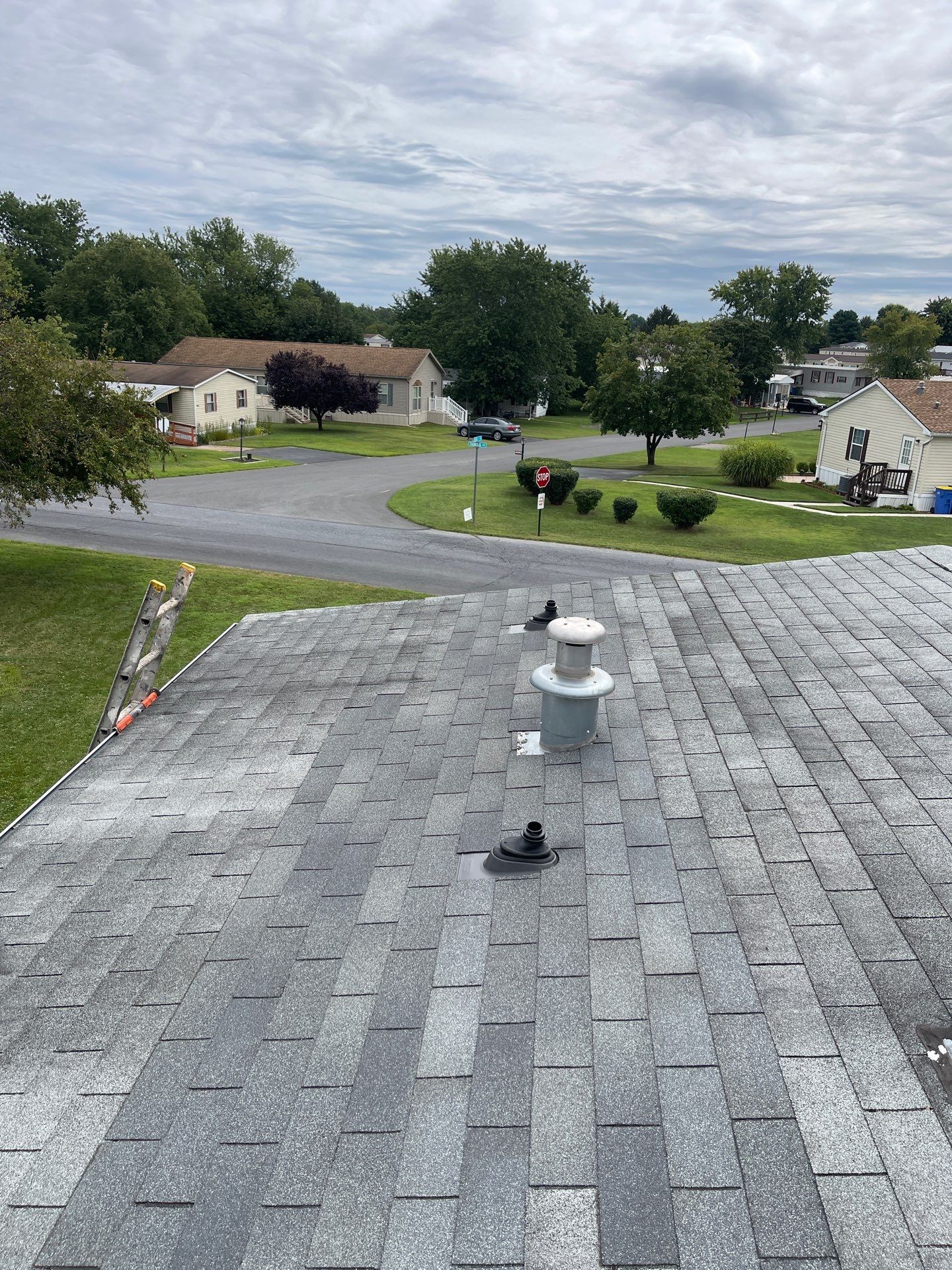 Bealing Roofing & Exteriors, Inc. featured photo.