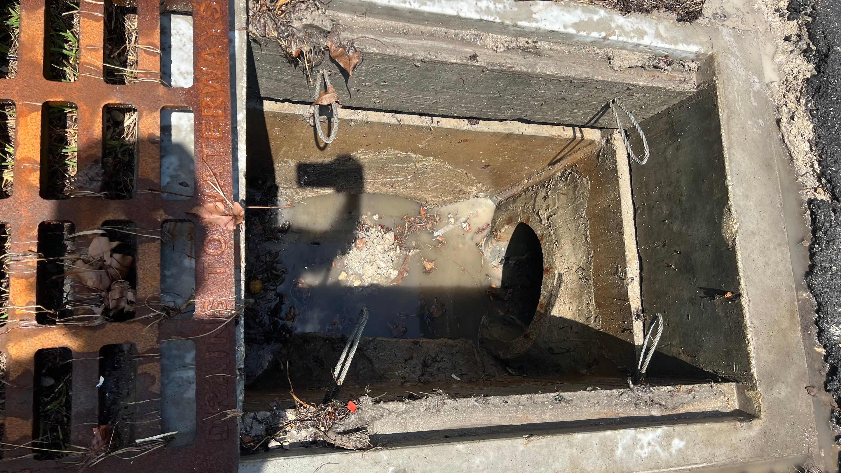 Naples Sunbelt Stormwater Catch Basin Cleaning by APS Power & Water