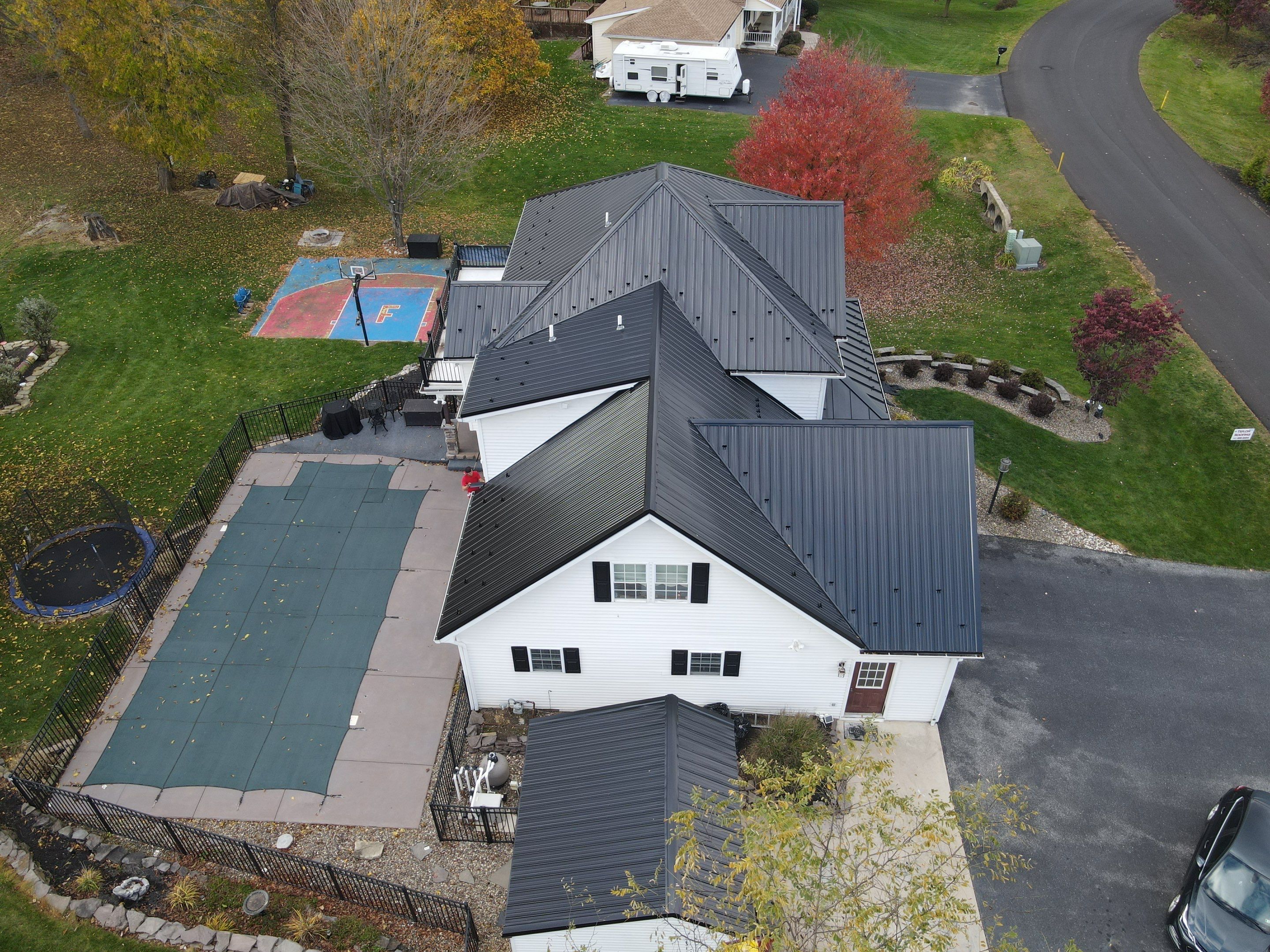 Everlast Azm Black by Teflon Roofing