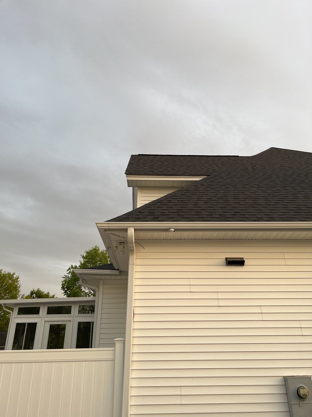 Residential Roofing Installation using High Grade Asphalt Shingles by Carolina Trophy Roofs