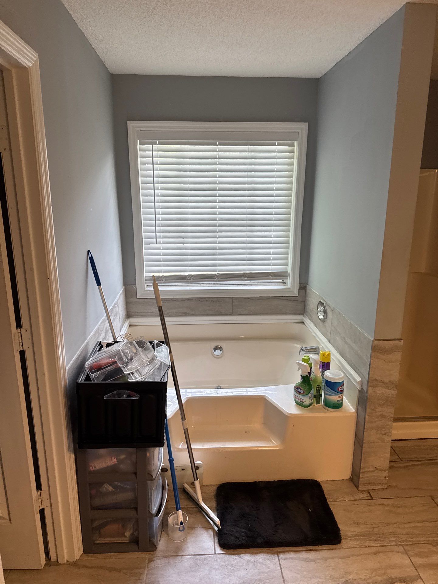 Master bathroom renovation by Prudencio