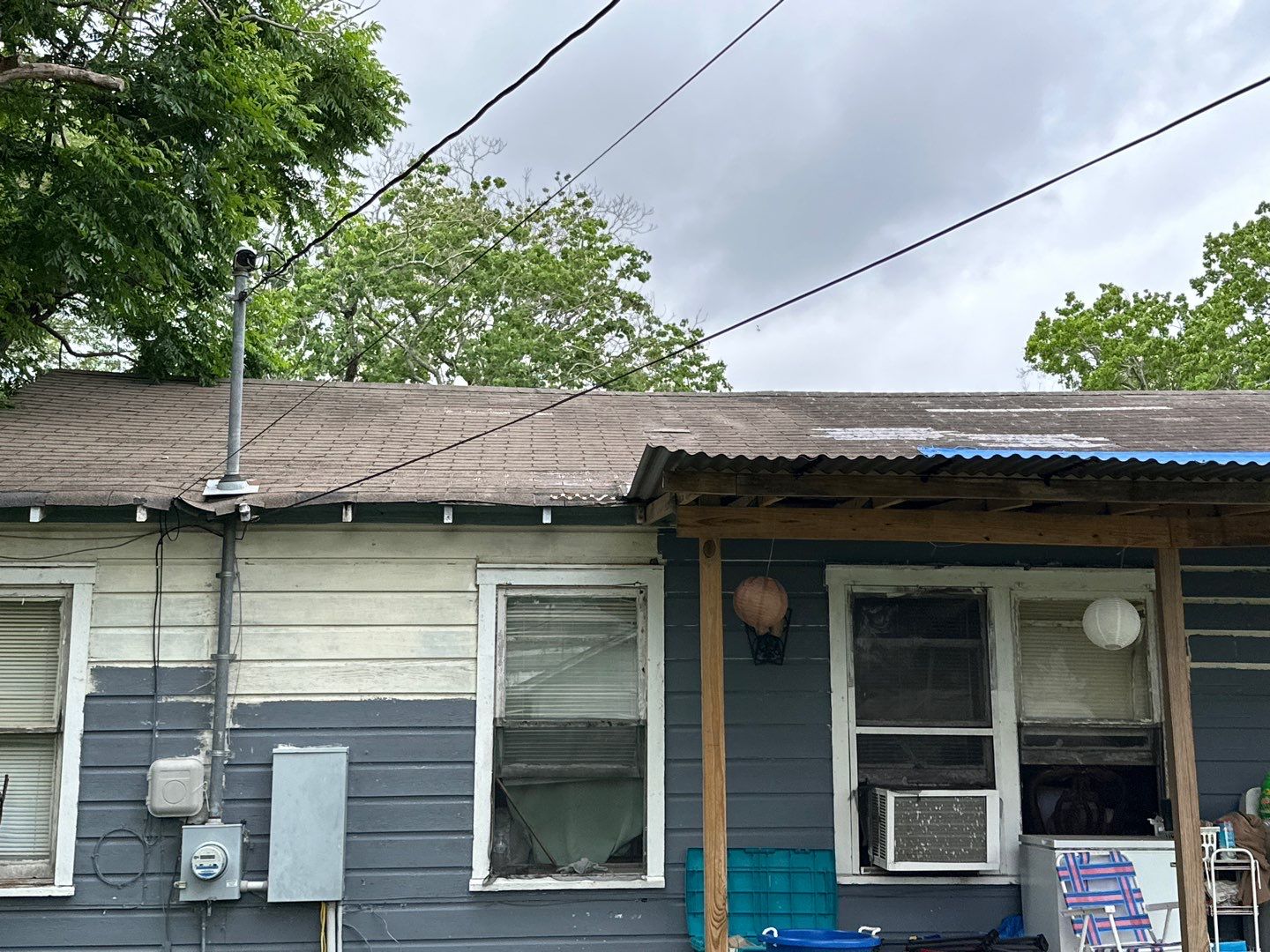Residential Roofing Installation using Owens Corning Tru Defintion Estate Grey by Galvan Roofing and Construction
