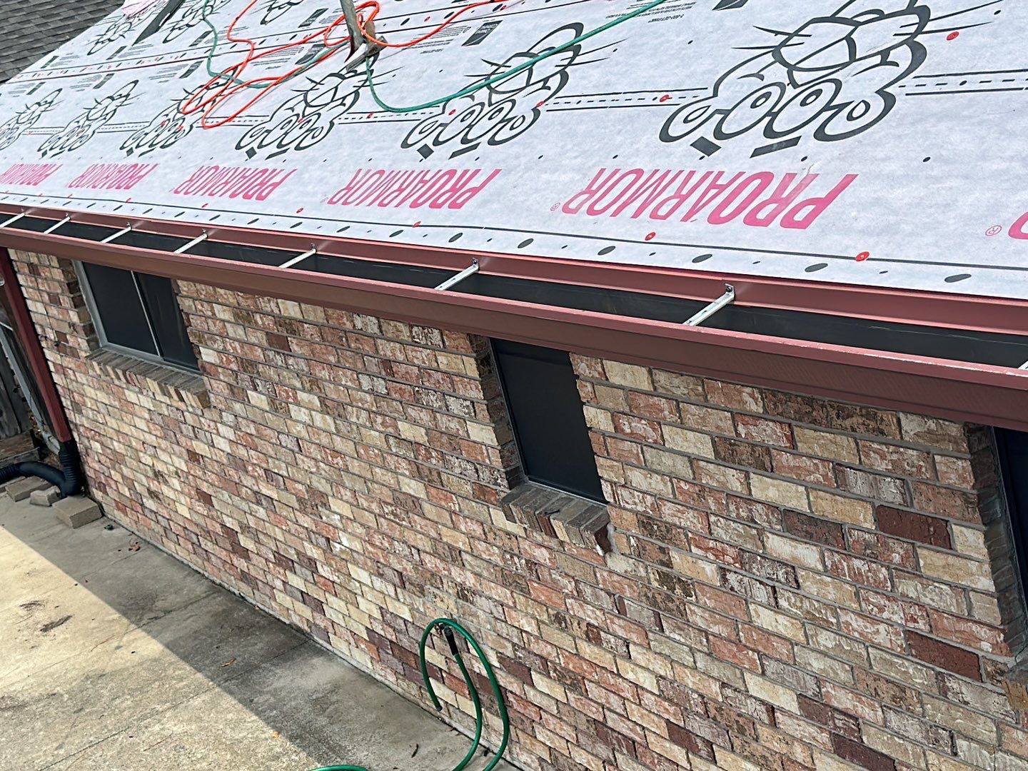 Residential Roofing Installation using Owen's Corning Duration (Lifetime) Shingles by Roof Repair Company