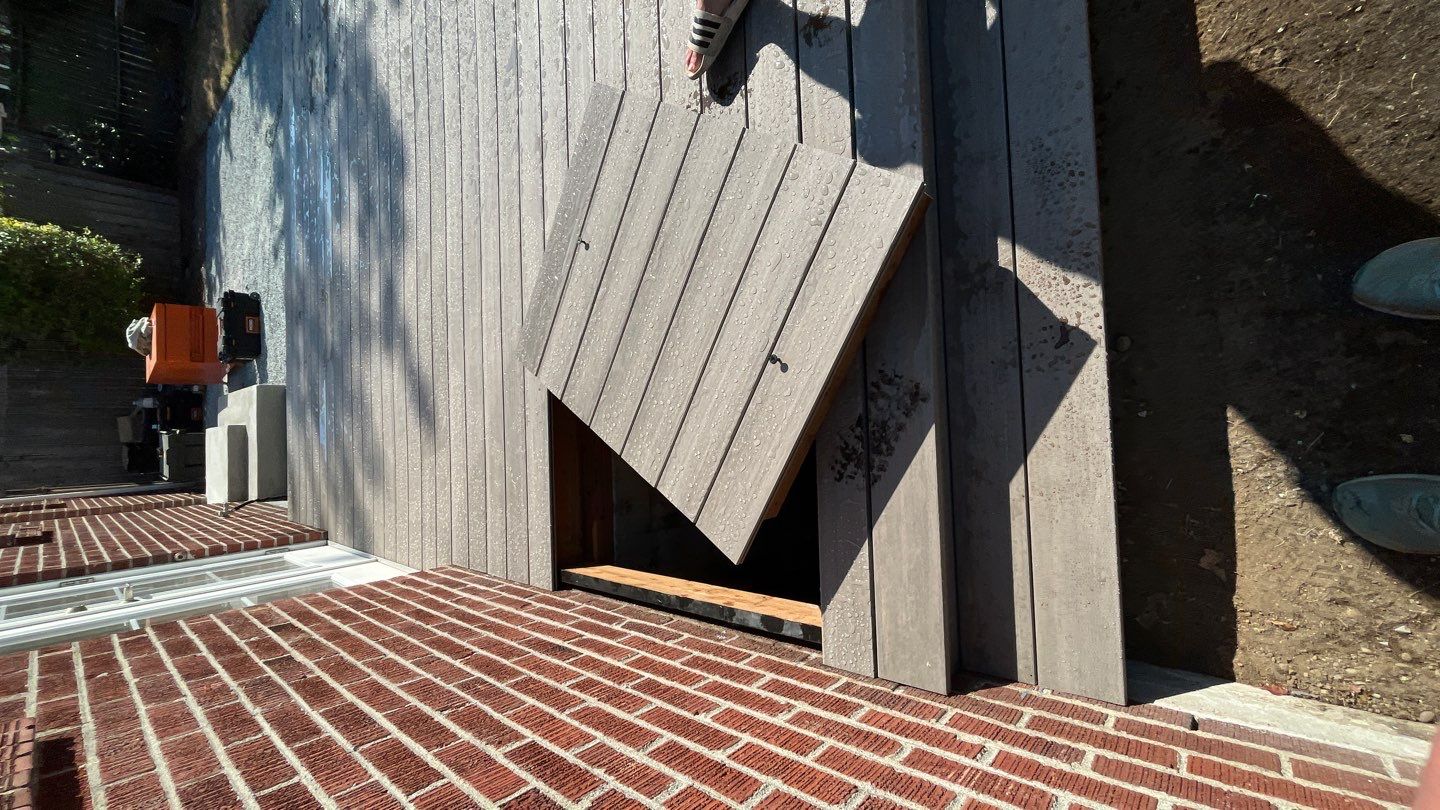 A not so typical deck by Alki deck builders 
