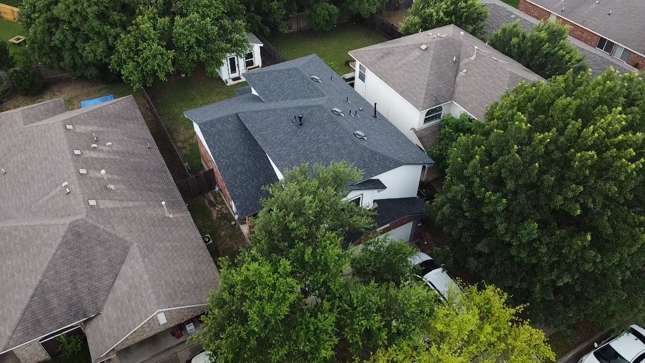 Onyx Black - Owens Corning TruDefinition Duration by RoofsOnly.com