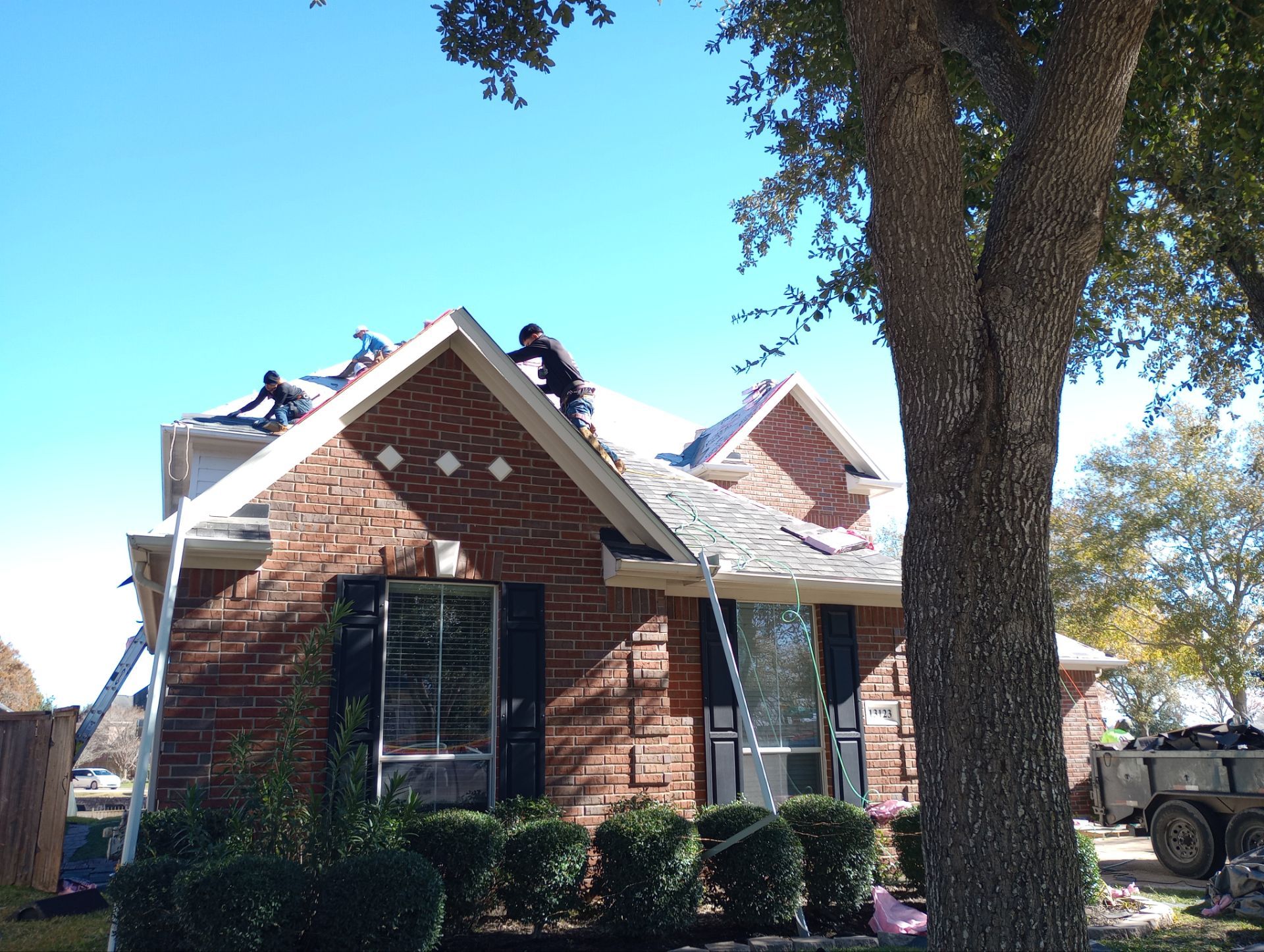 Residential Roofing Installation using Owen's Corning Duration (Lifetime) Shingles by Roof Repair Company