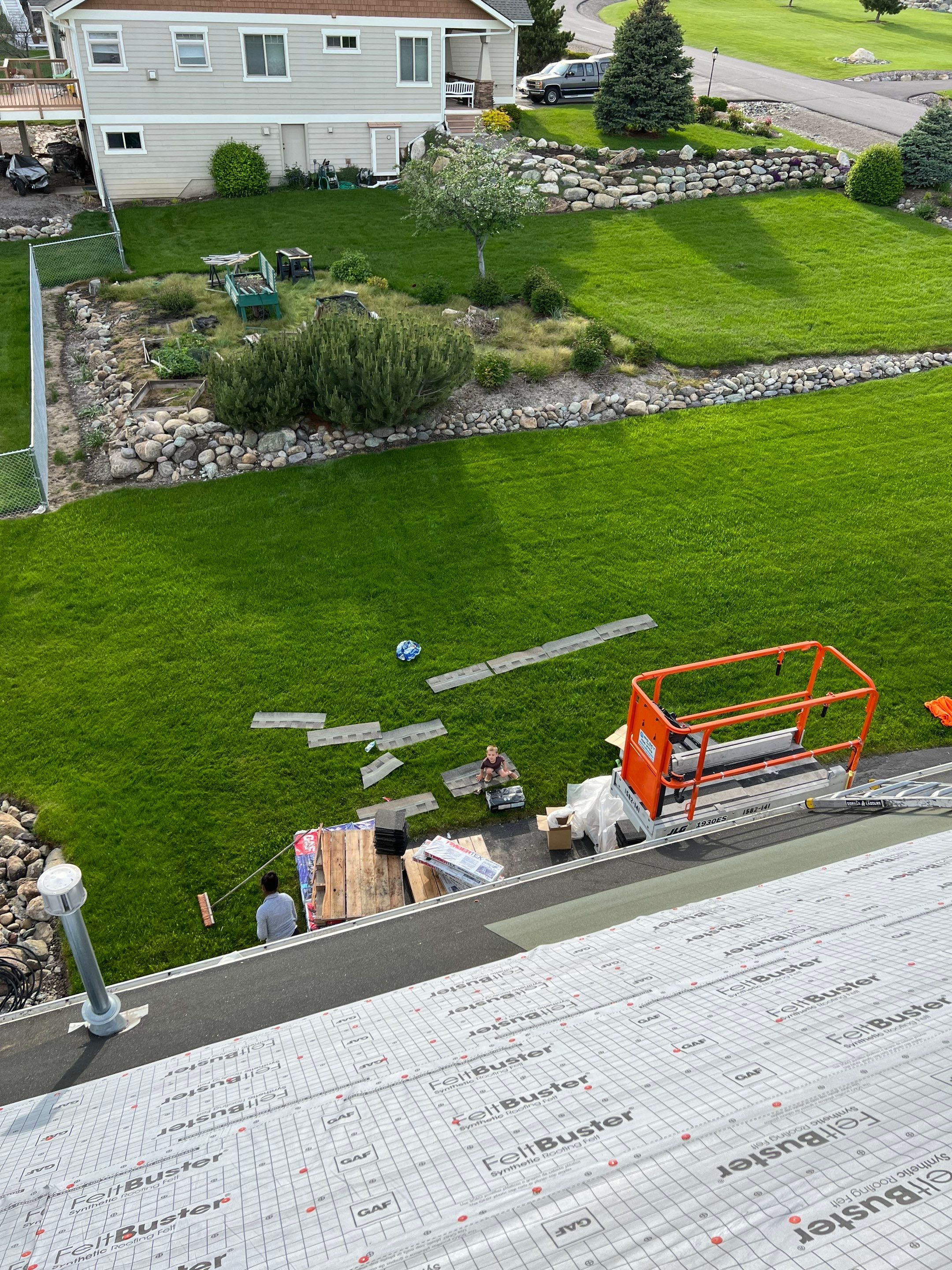 GAF Timberline HDZ - Weathered Wood by Montana Roofing Solutions