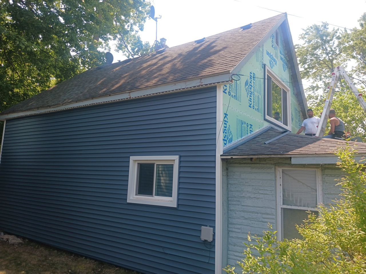 Siding Replacement using CertainTeed Restoration Classis D4 by 180 Contractors
