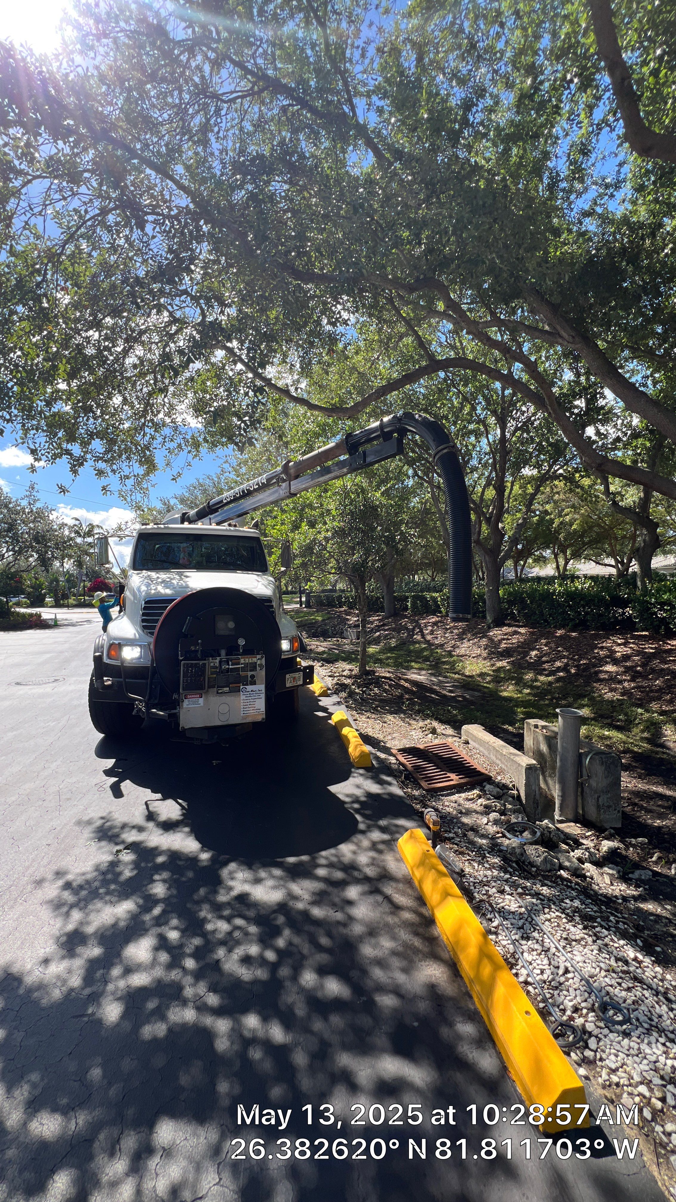 Pelican Landing Fitness & Tennis Court Parking Lot Stormwater System Maintenance by Don Mar, Inc. Storm Water Solutions