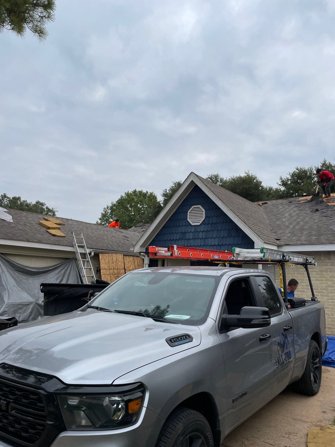 Sugarland Roof Replacement by Roof Repair Company