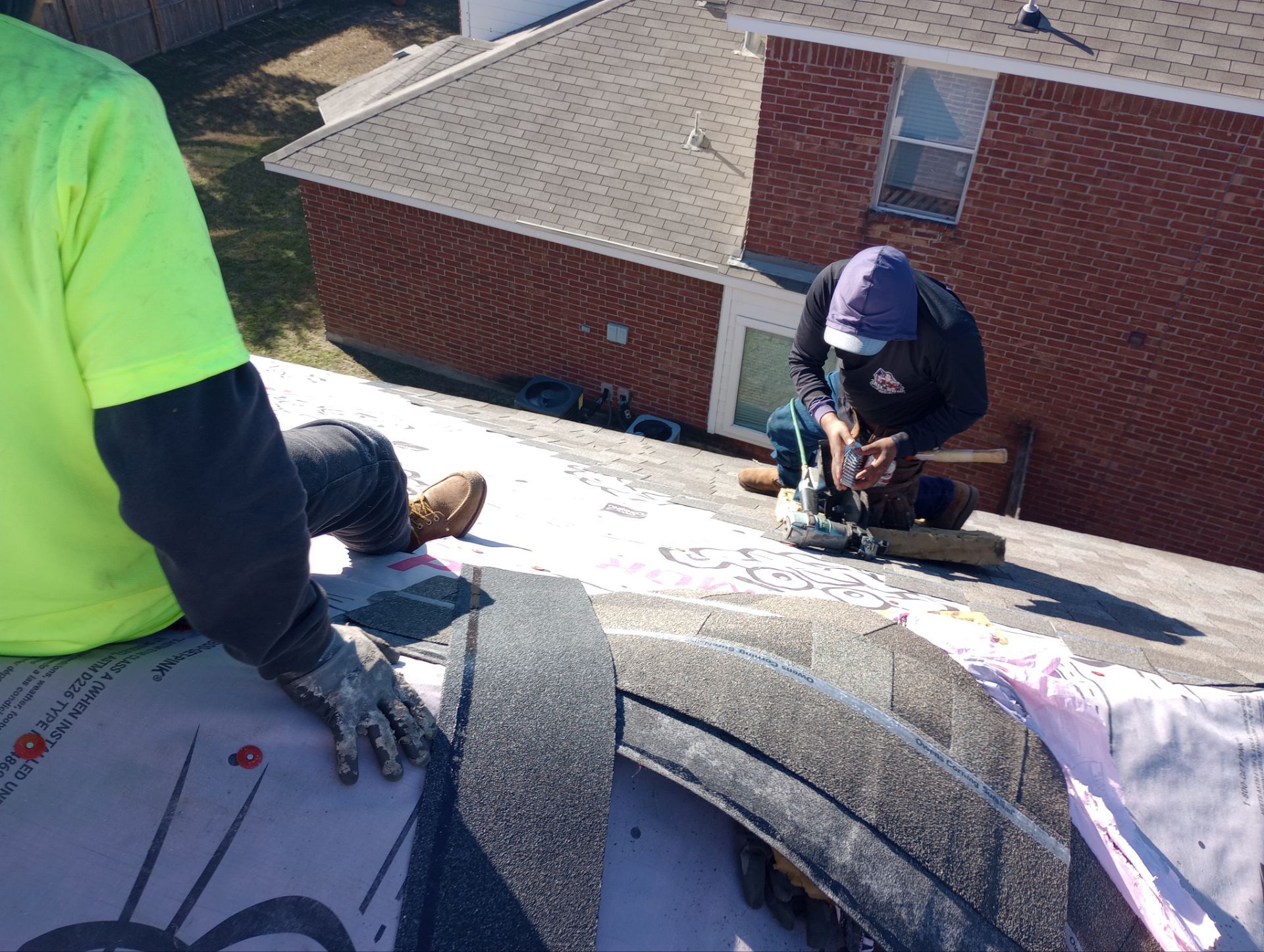 Residential Roofing Installation using Owen's Corning Duration (Lifetime) Shingles by Roof Repair Company
