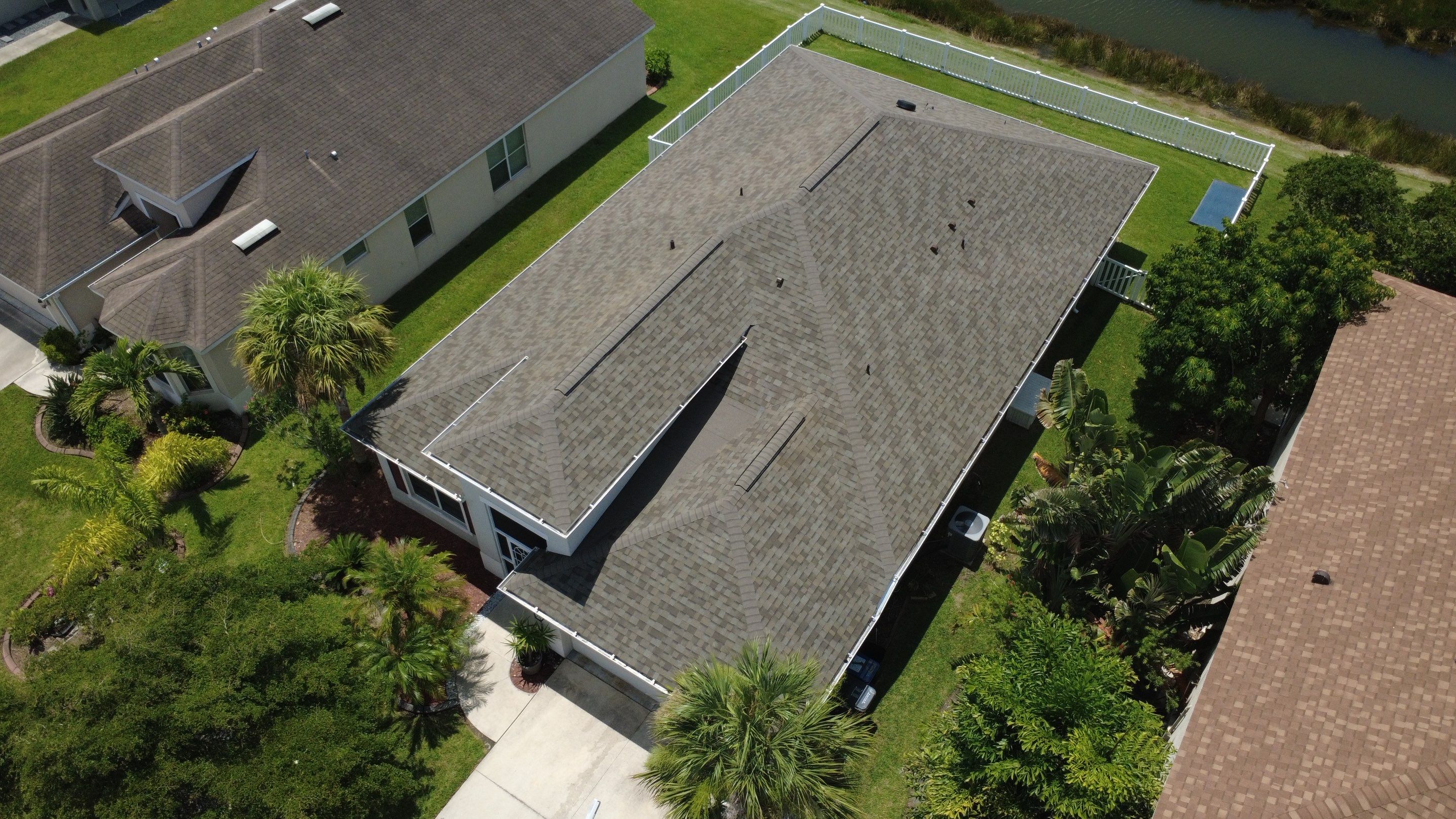 Roof replacement in Palmetto, FL by Steadfast Roofing 