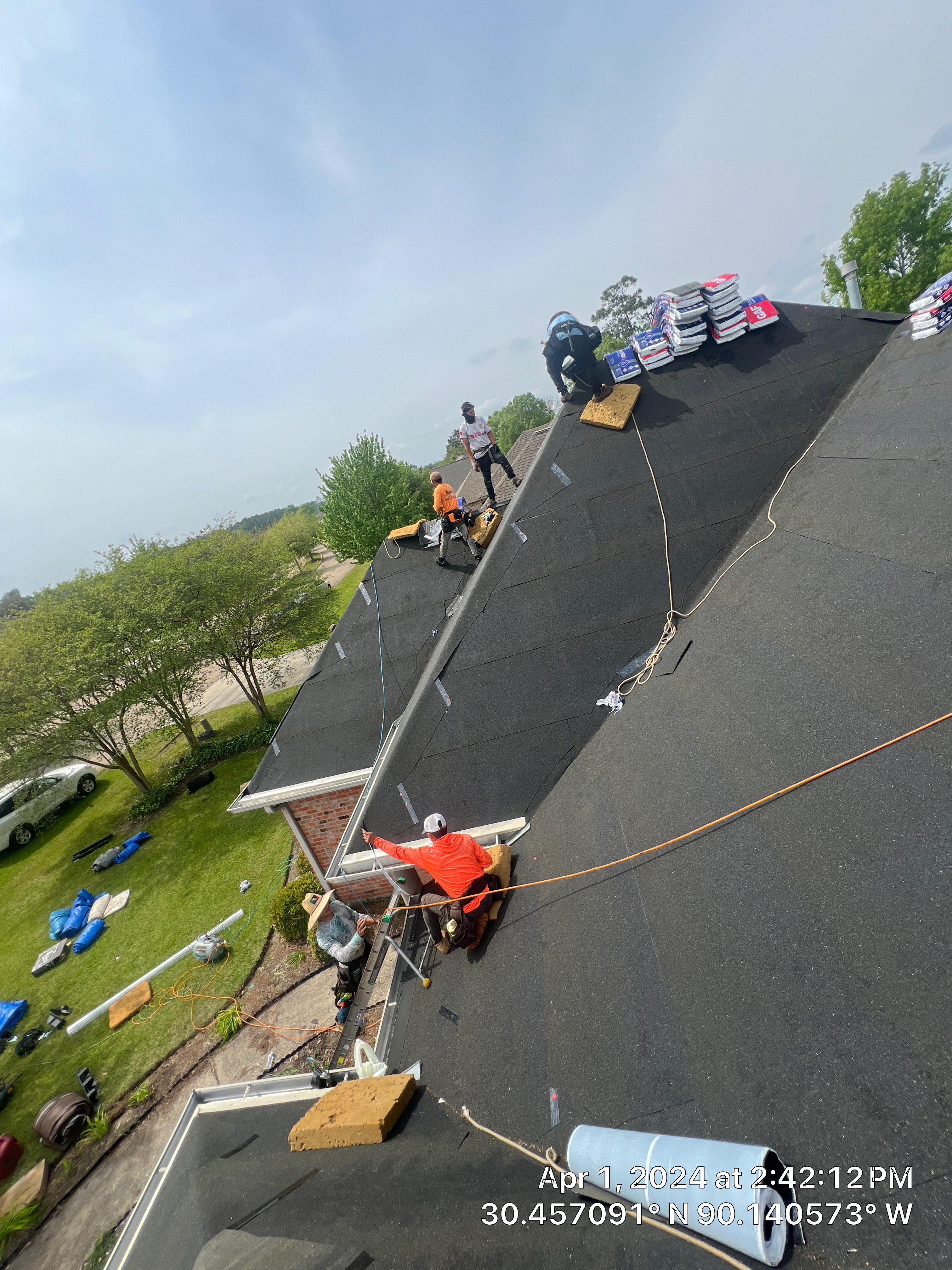 IBHS Fortified Residential Roofing Installation using GAF Timberline HDZ Slate Algae Resistant Laminated High Definition Shingles by Bergens Roofing