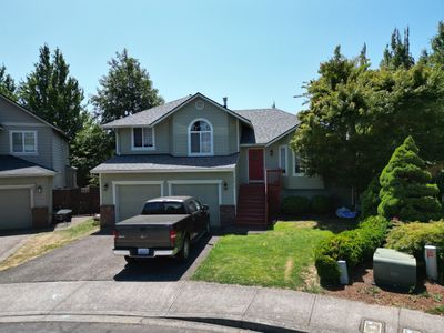 Residential Roofing Installation using Asphalt Shingles