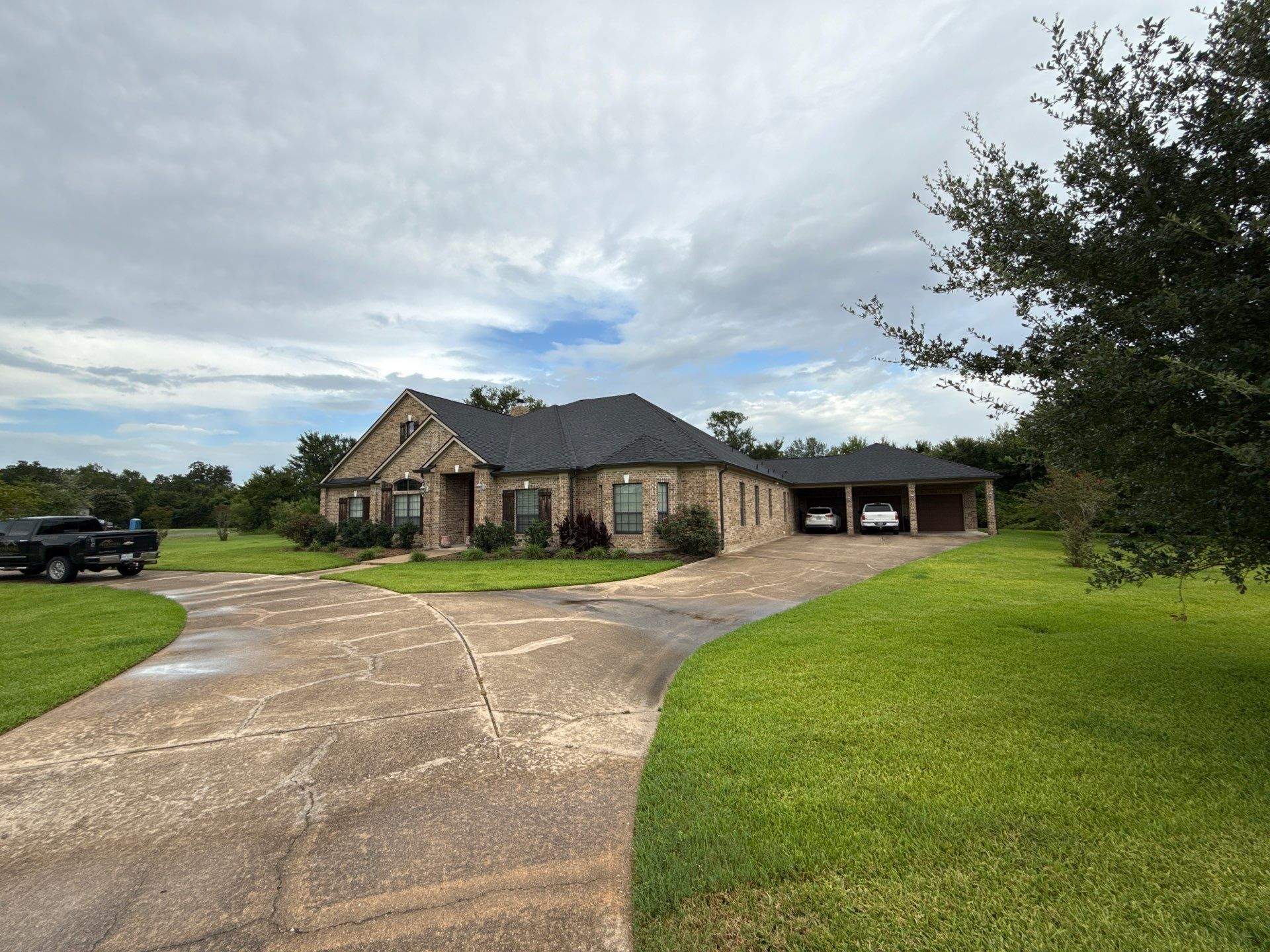 Glacier Shingles by Perennial Roofing 