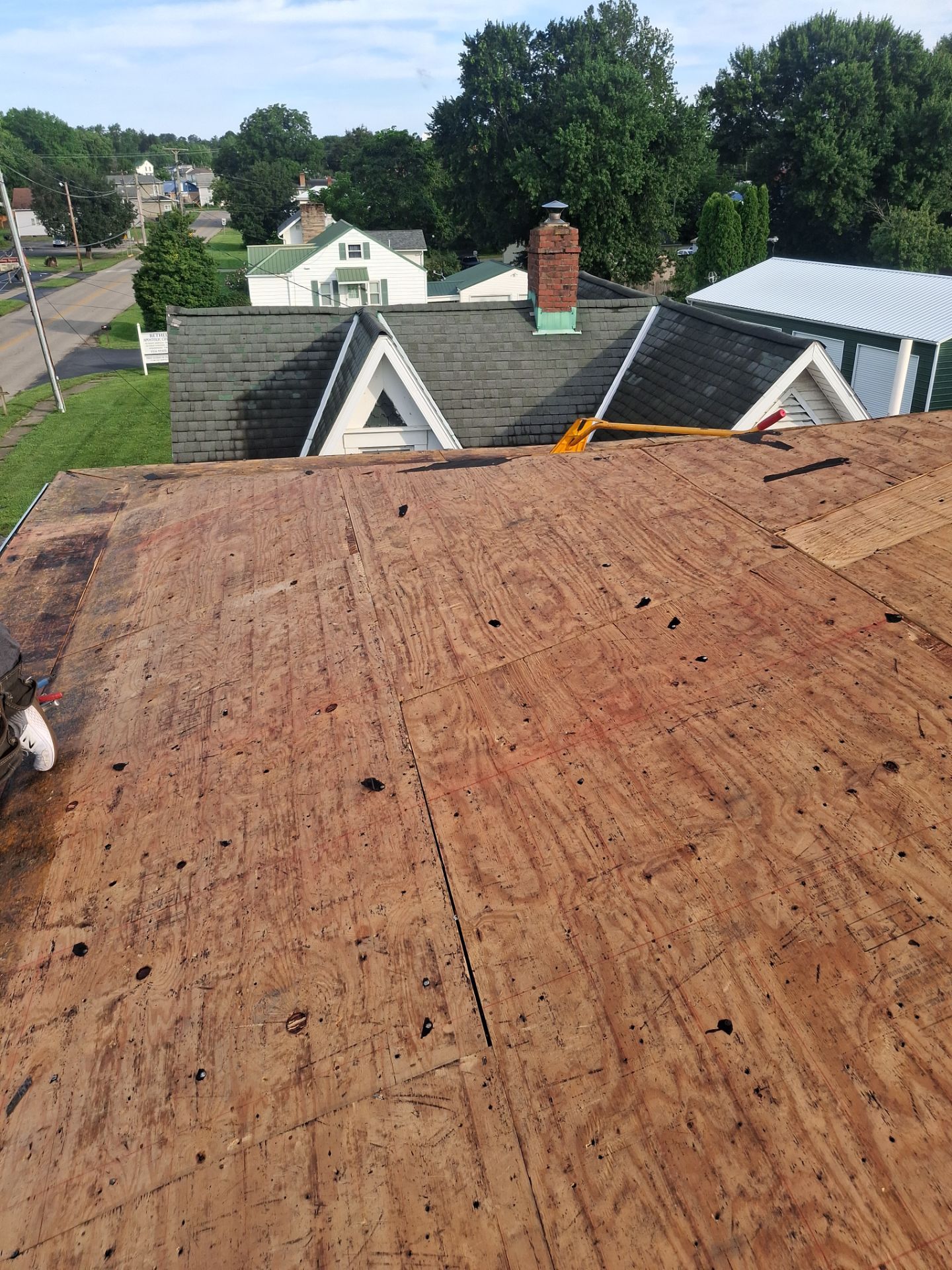 Residential Roofing Installation using GAF Timberline HDZ Williamsburg Slate by Rainstoppers Roofing
