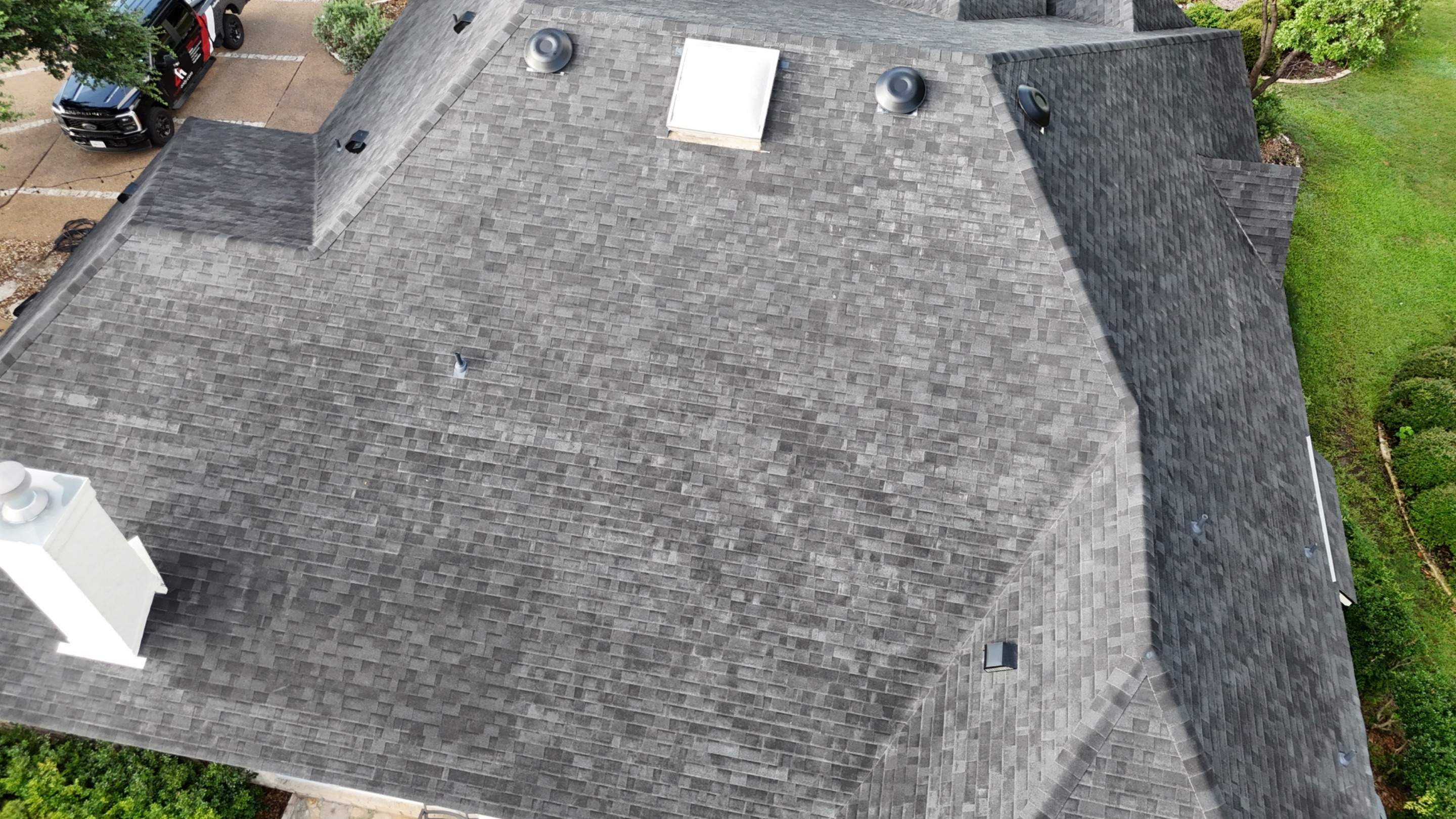 Brilliant Black - Malarkey Vista by RoofsOnly.com