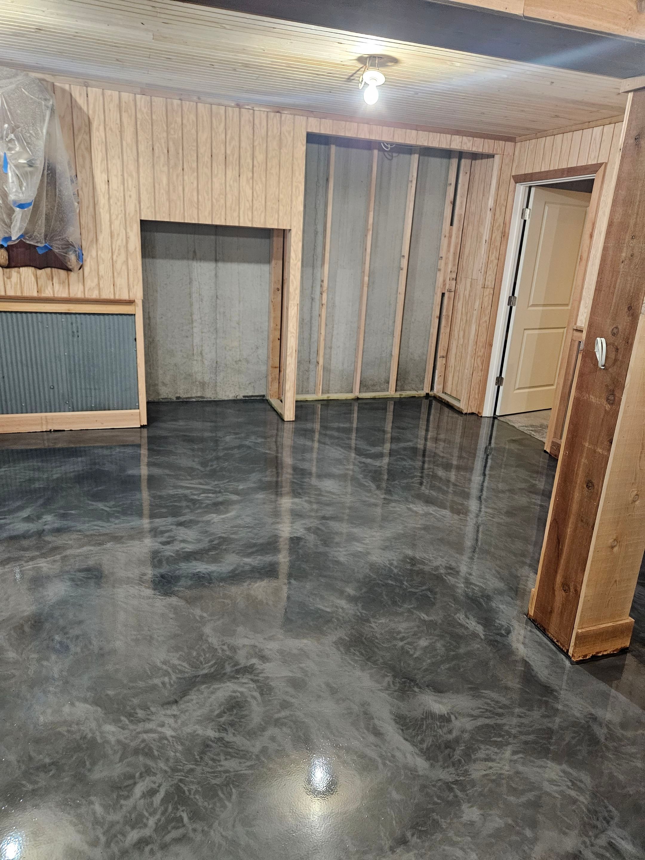 Riverside MO Basement Epoxy using Sundek SunMetal Epoxy by Big Red Decorative Concrete, LLC