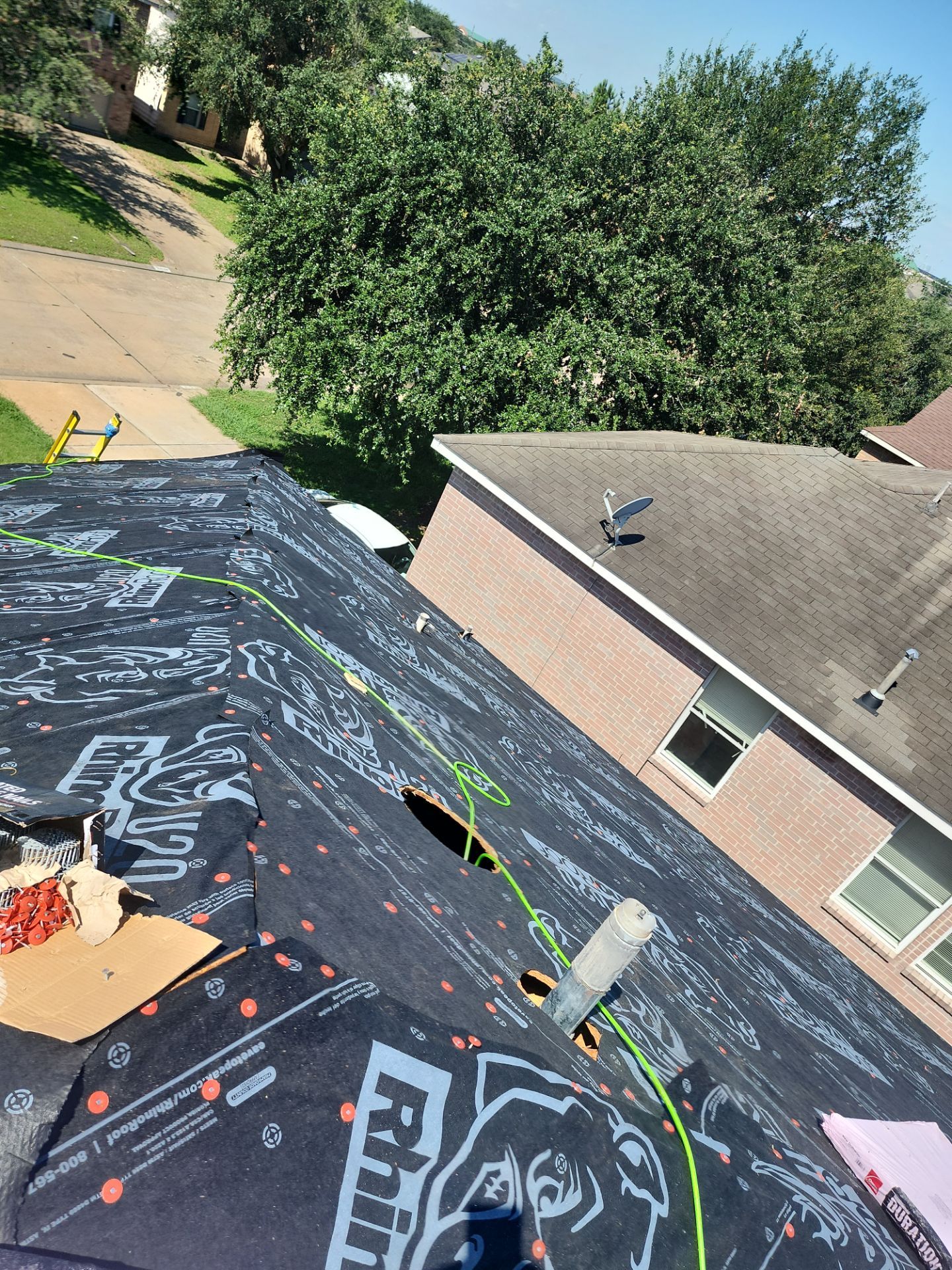 Residential Roofing Installation using Owen's Corning Duration (Lifetime) Shingles by Roof Repair Company