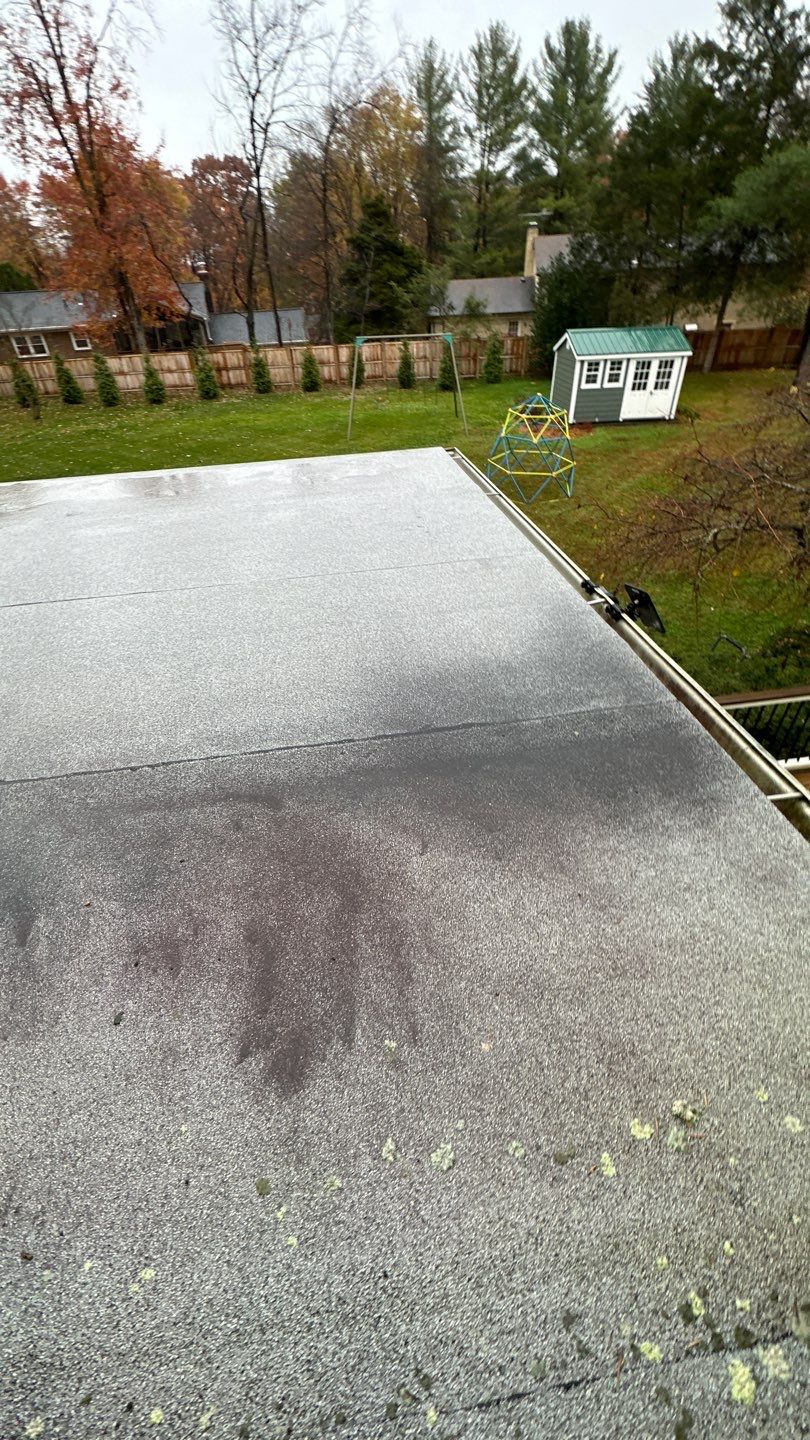 Herndon: CertainTeed Landmark Pro Designer Shingles in Max Def Driftwood by RM Banning, Inc.