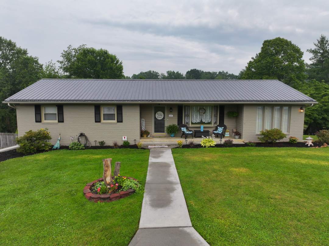 Turner Residence by Omnia Roofing