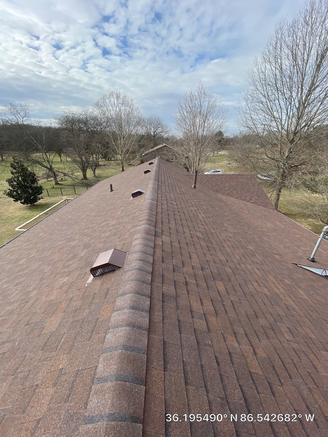 Residential Roofing Installation using Owens Corning Oakridge Roofing System by Undersun Roofing 