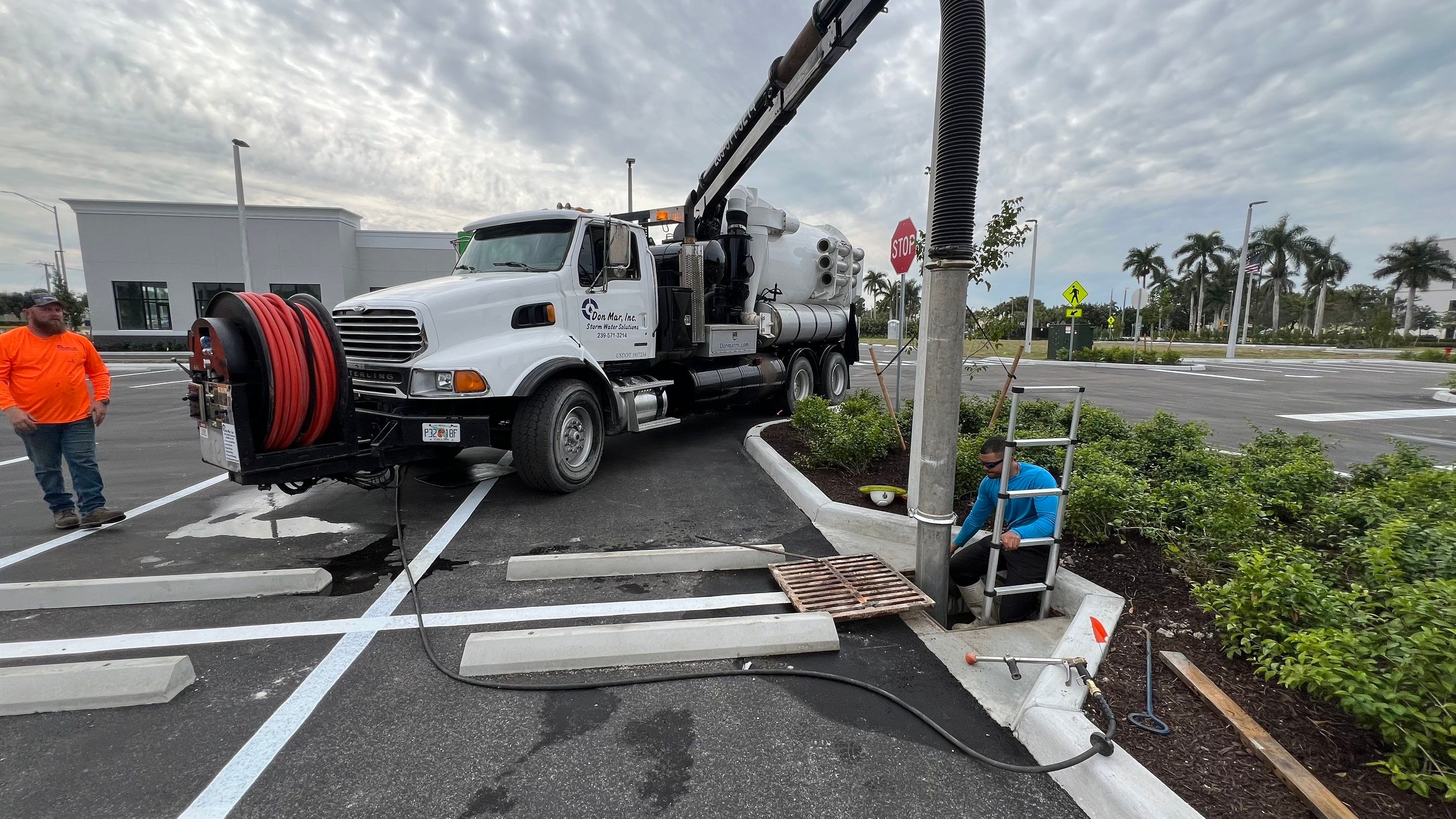 New Construction Commercial Parcel Stormwater System Cleaning by APS Power & Water