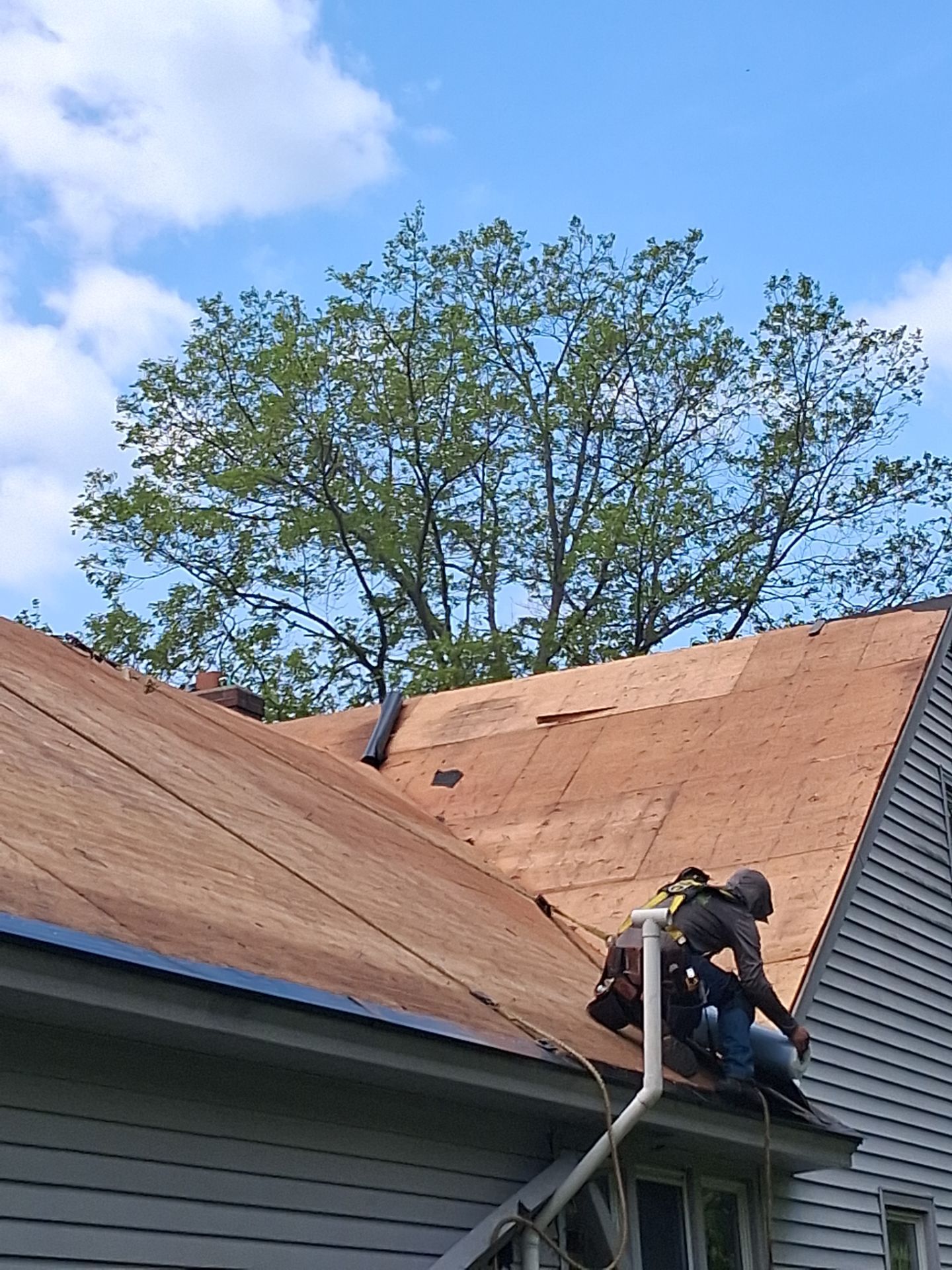 Residential Roofing Installation in Goffstown Featuring Architectural Shingles by Tall pine roofing