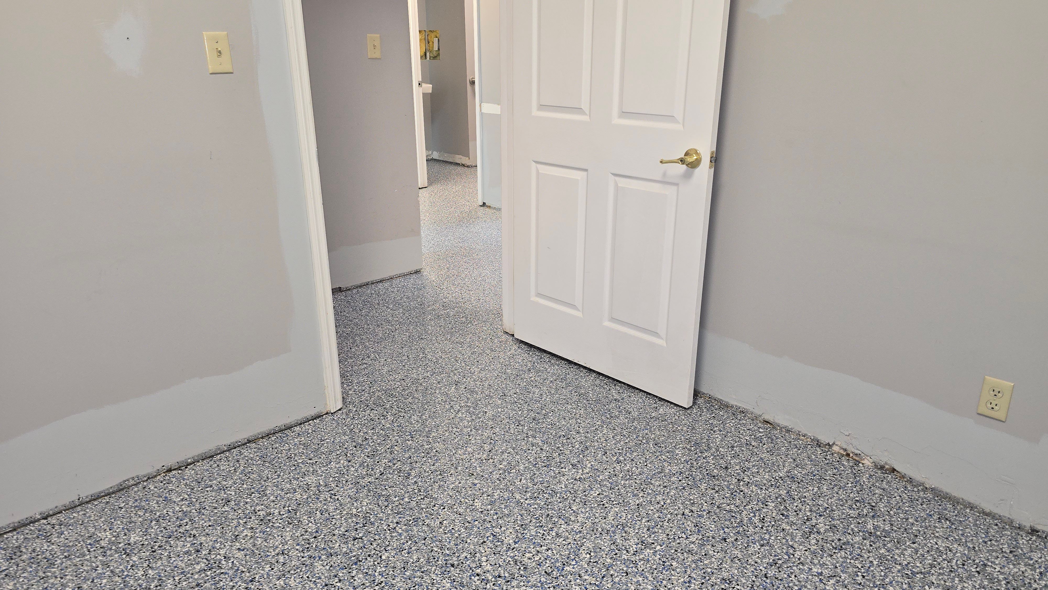 Lab & Office Space Using Comet by Elite Floor Solutions