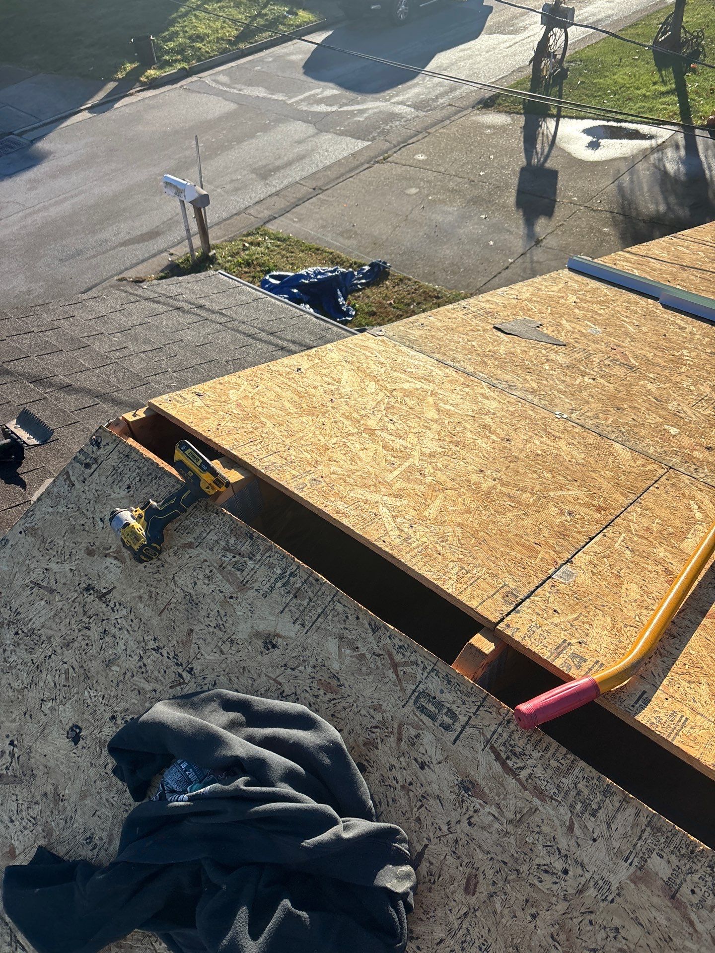 Residential Roofing Installation using GAF TImberline HDZ Hickory by Rainstoppers Roofing