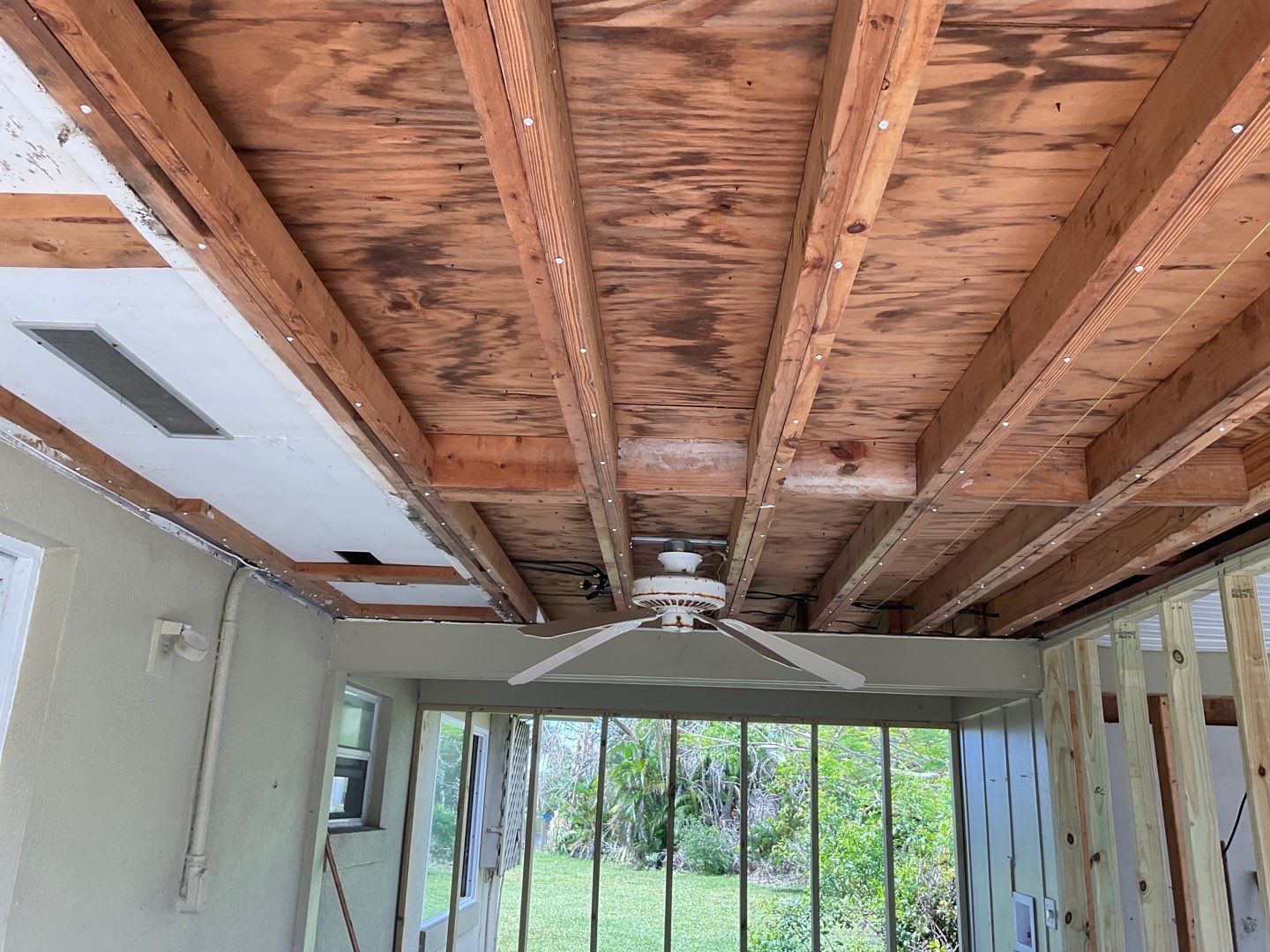 White Vinyl Soffit and Fascia Installation in Sanibel FL by Gutter Professors