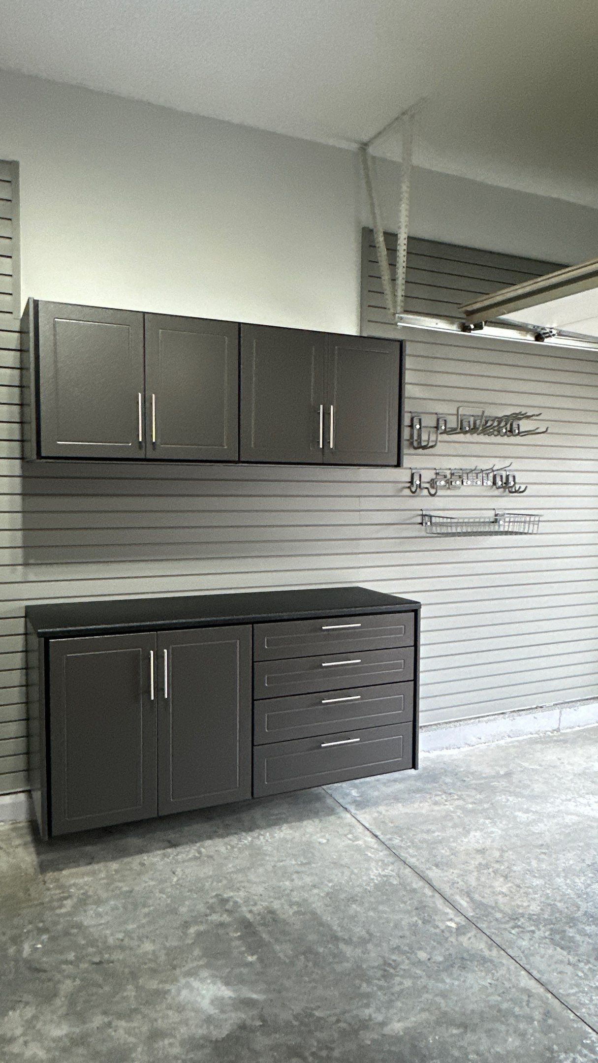 Jeff B got a beautiful combination of Cabinets and Slatwall by Banner Garage