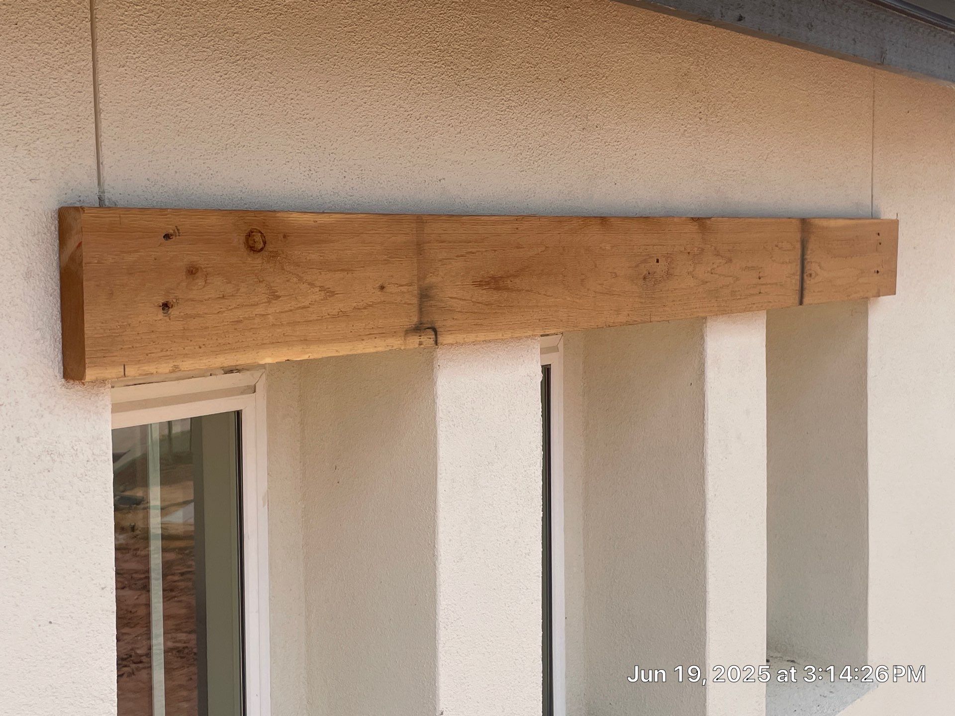 Magnolia Craftsmanship: Stucco and Foam Accents with Stone Integration by Apex Conventional Stucco Llc