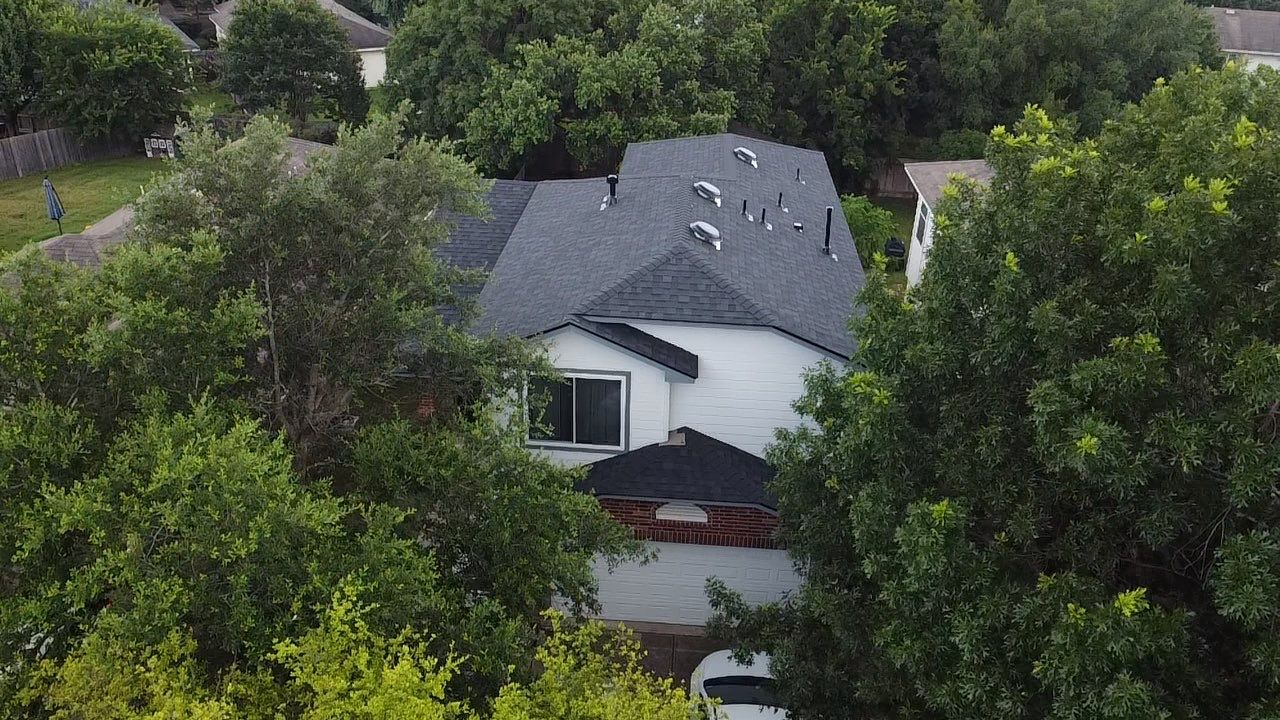 Onyx Black - Owens Corning TruDefinition Duration by RoofsOnly.com