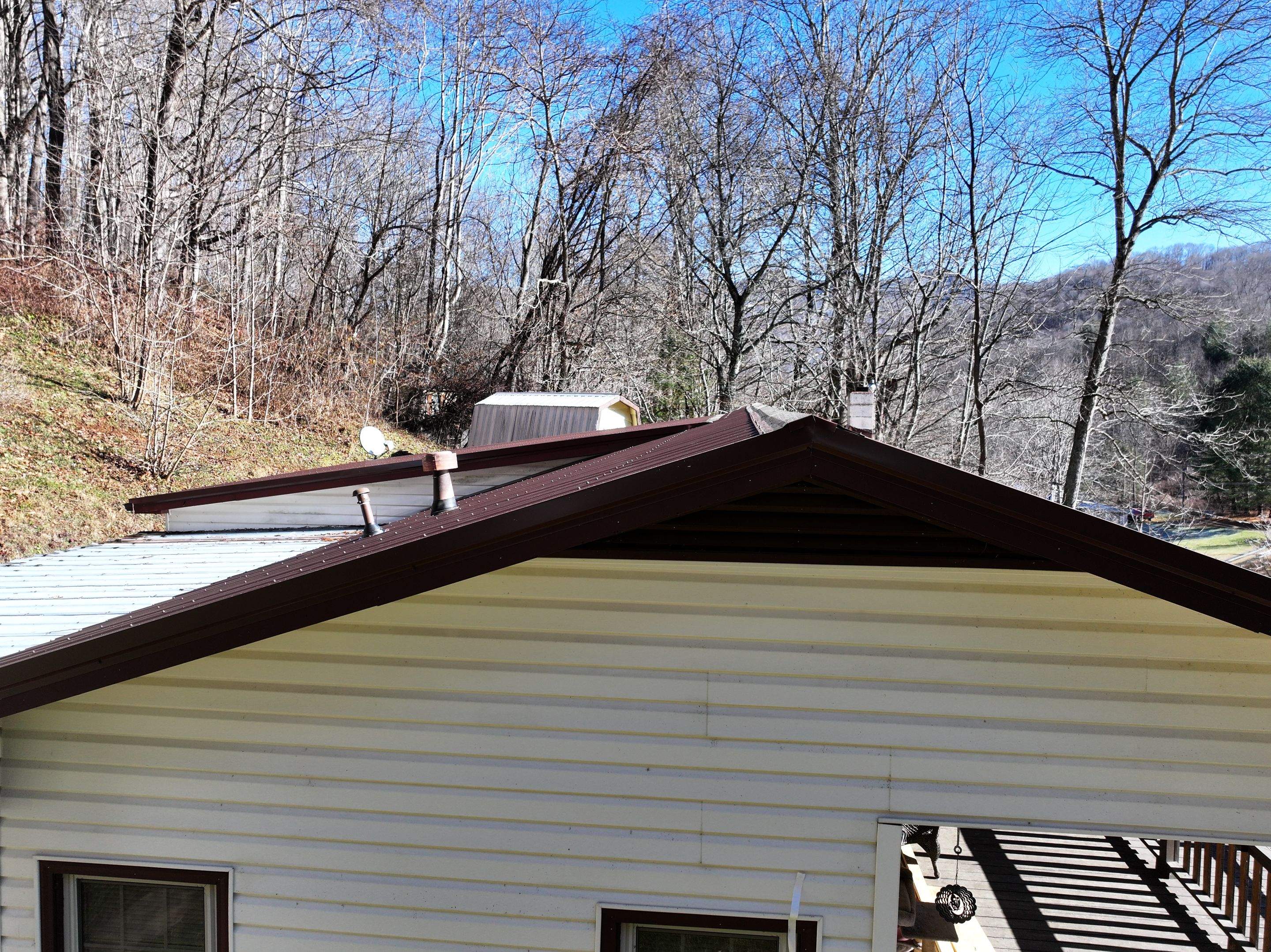 Mullis Residence by Omnia Roofing