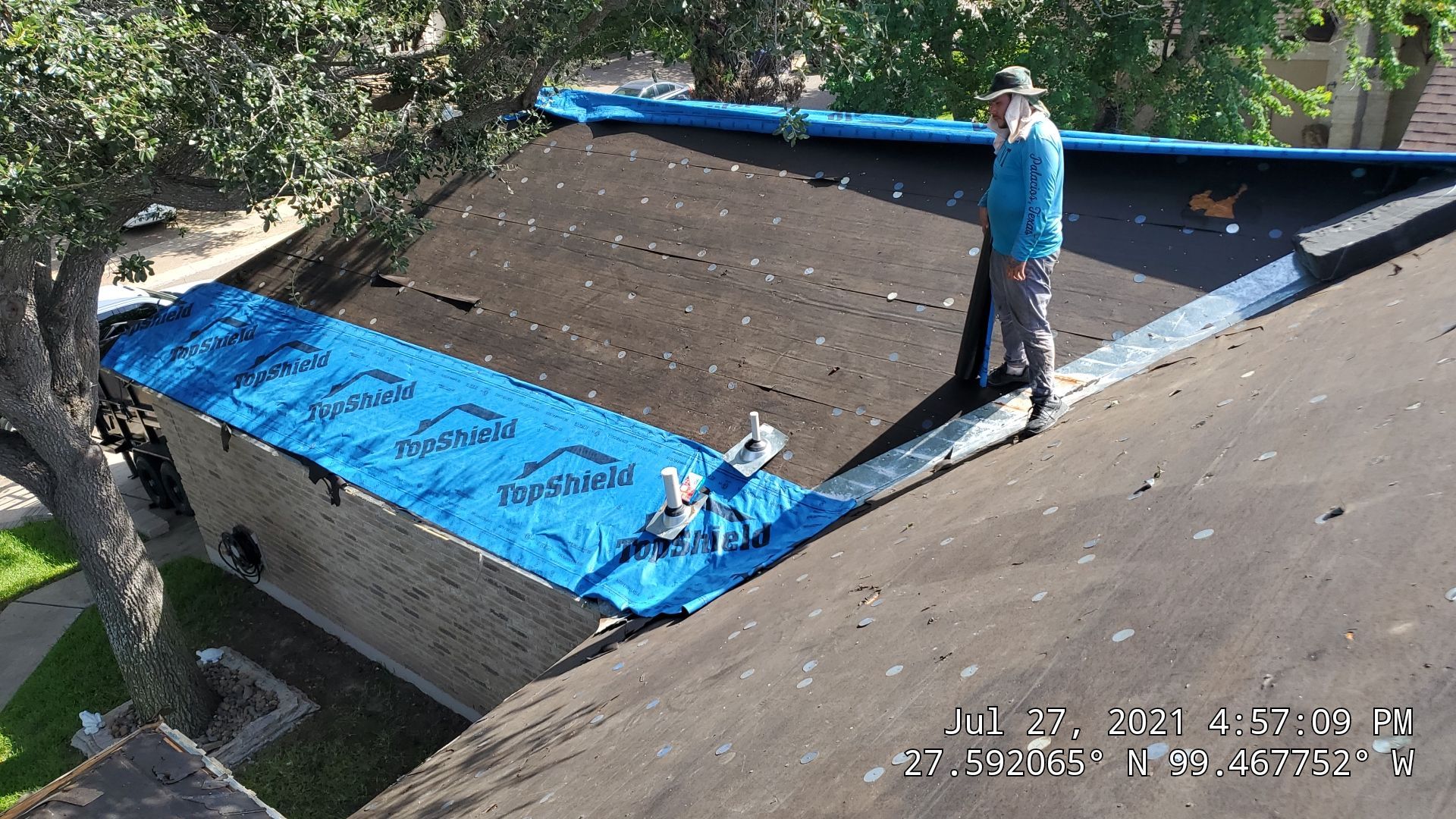 Residential Roofing Installation using Owens Corning - Oakridge by JM Flores Roofing & Construction, Inc