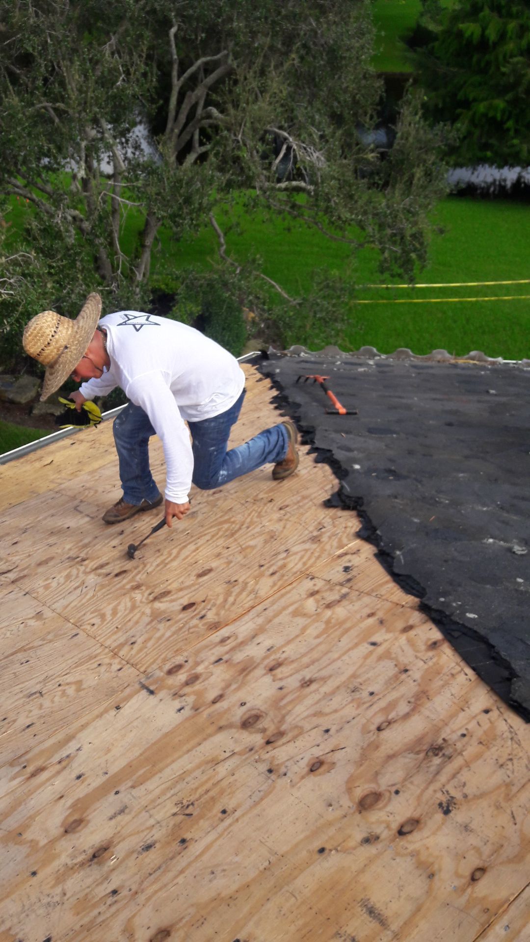 New Tile Roof Installation in Boca Raton ā Elegant, Durable & Hurricane-Resistant by Aastro Roofing