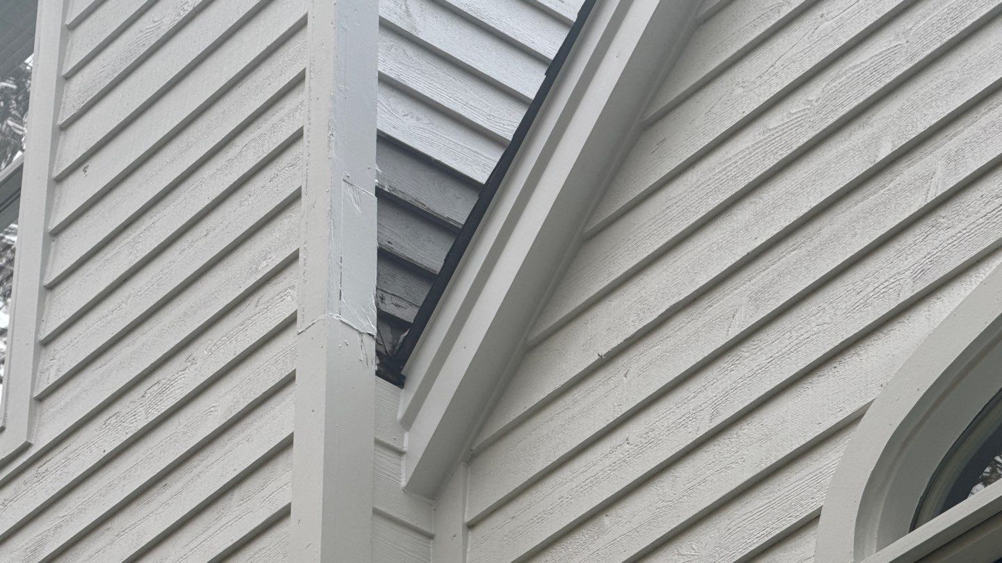 Arlington: Bevel Cedar Wood Siding Restoration by RM Banning, Inc.