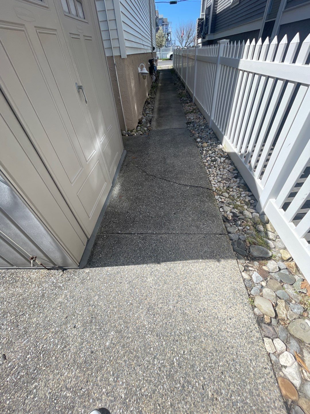 House Wash, Fence Cleaning & concrete Cleaning by SJ Exterior