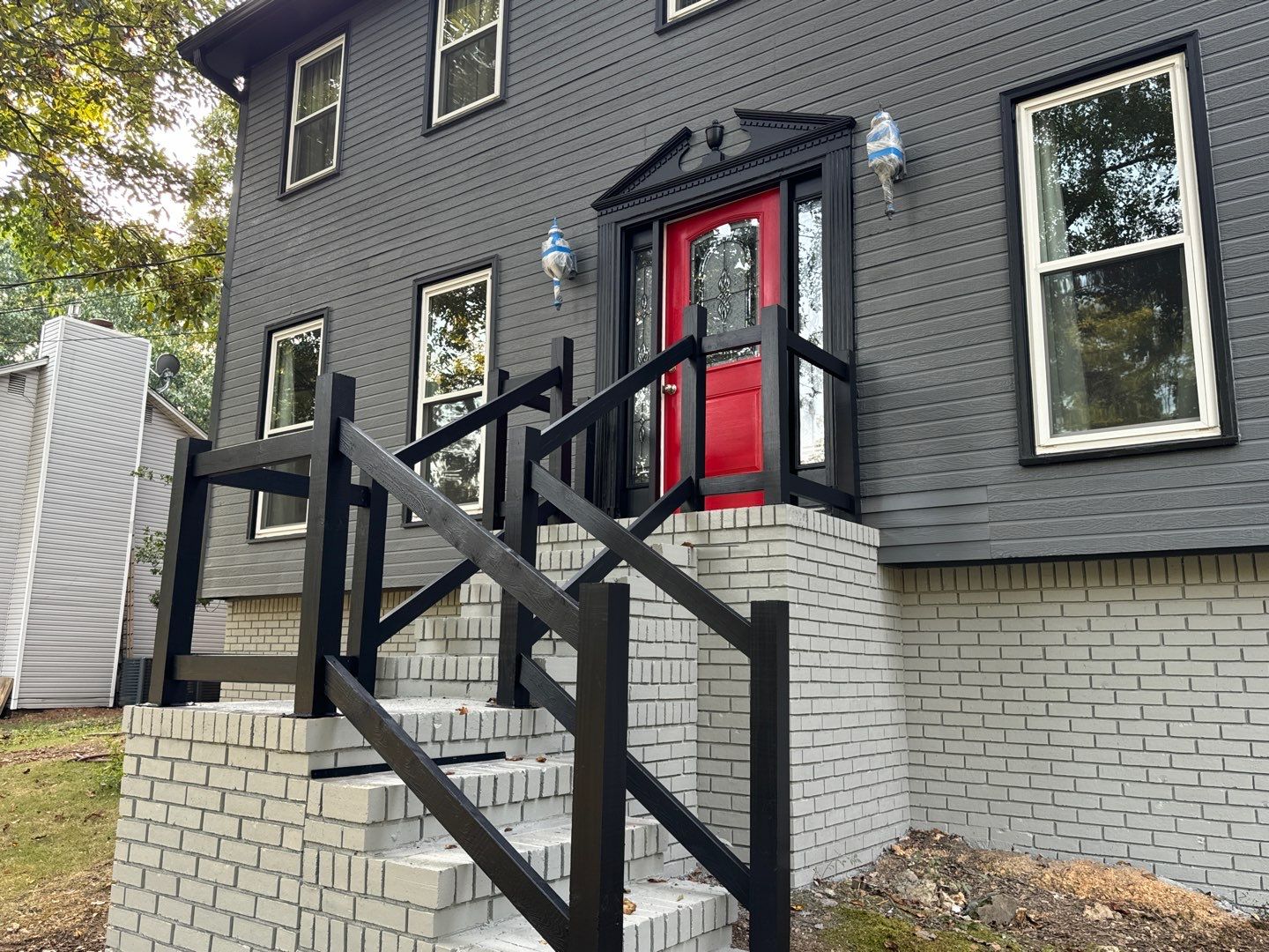 Chandabrook - Exterior by Pillar and Pine