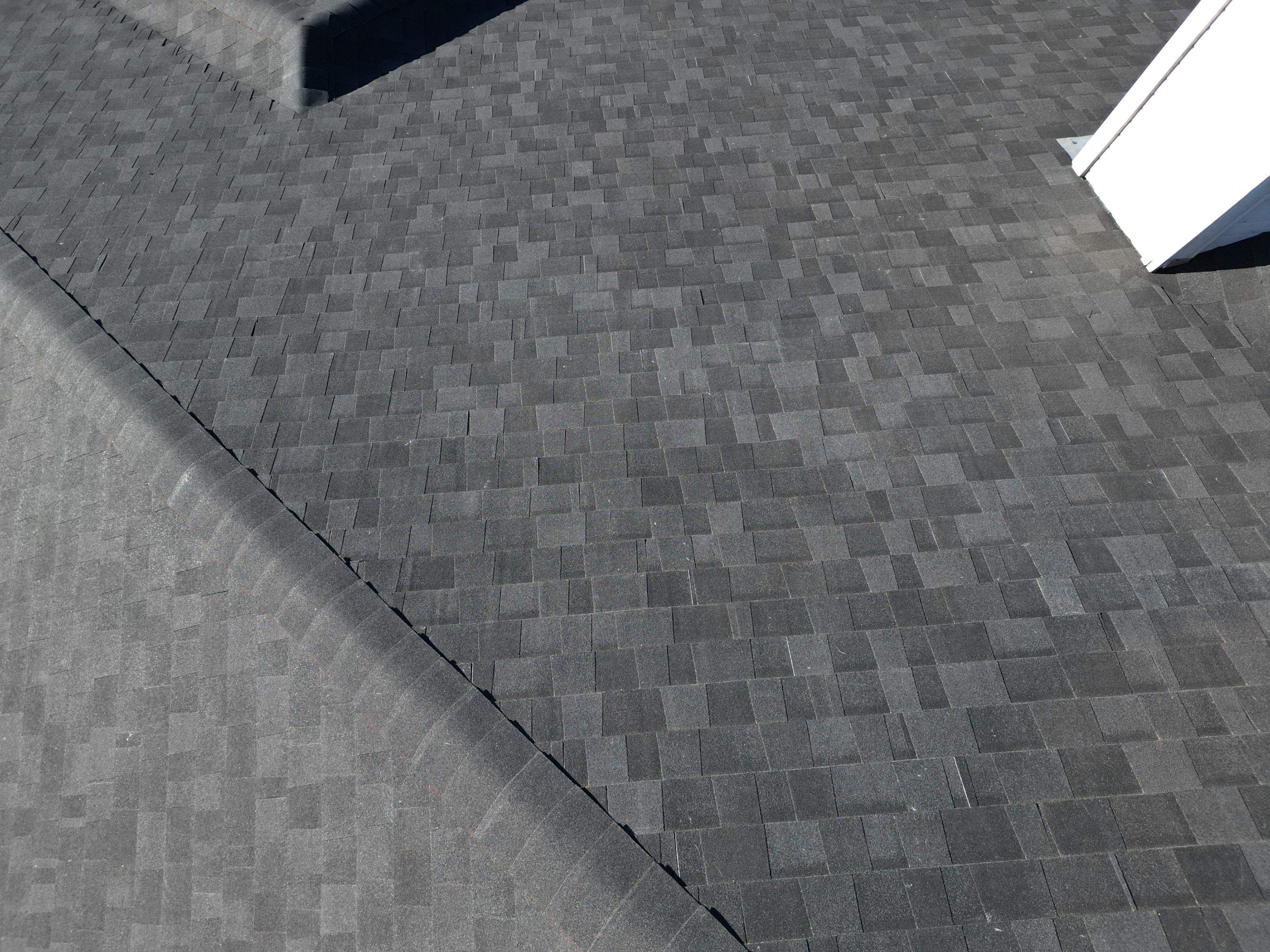 Onyx Black - Owens Corning TruDefinition Duration by RoofsOnly.com