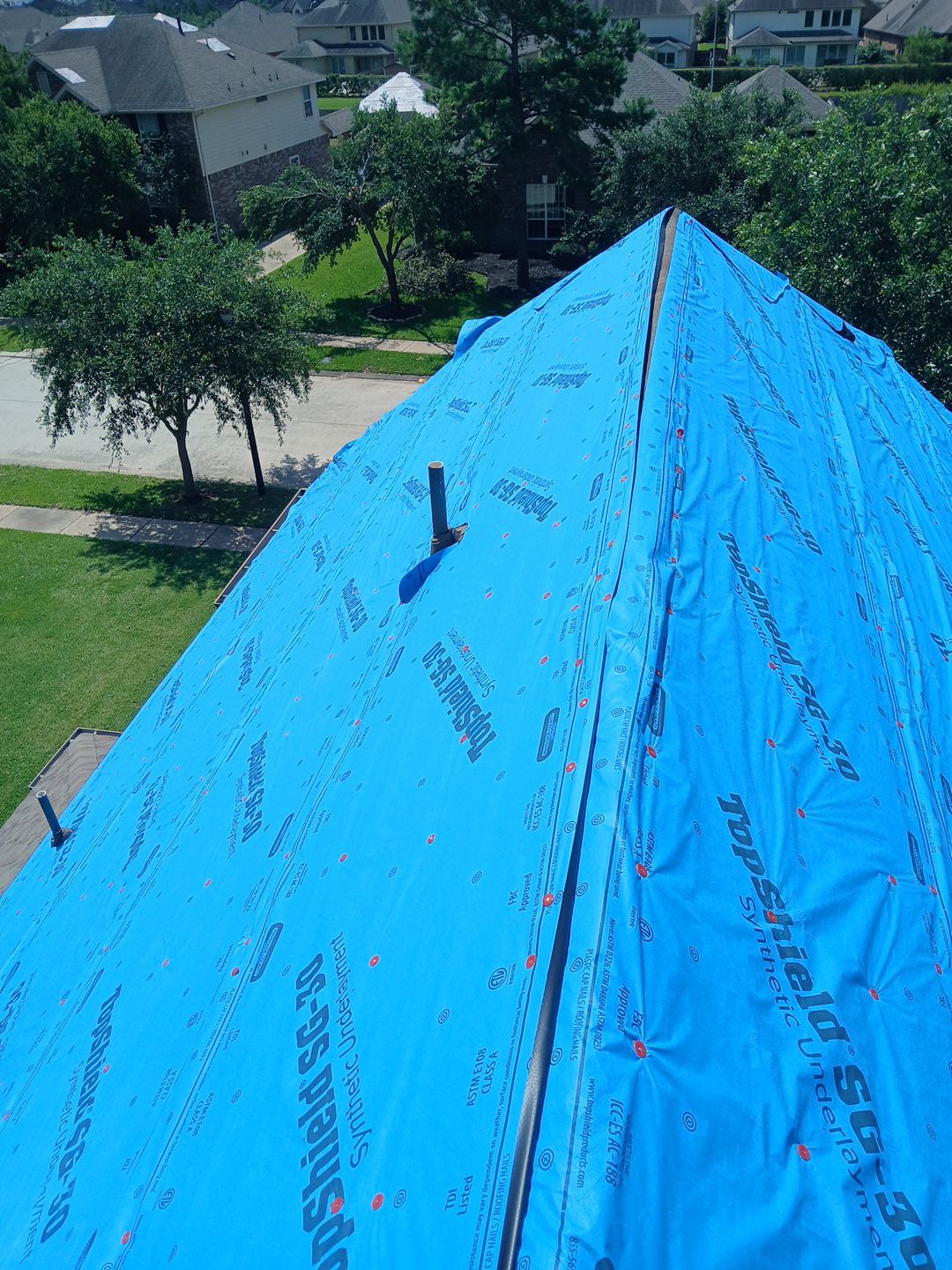 Residential Roofing Installation using Owen's Corning Duration (Lifetime) Shingles by Roof Repair Company