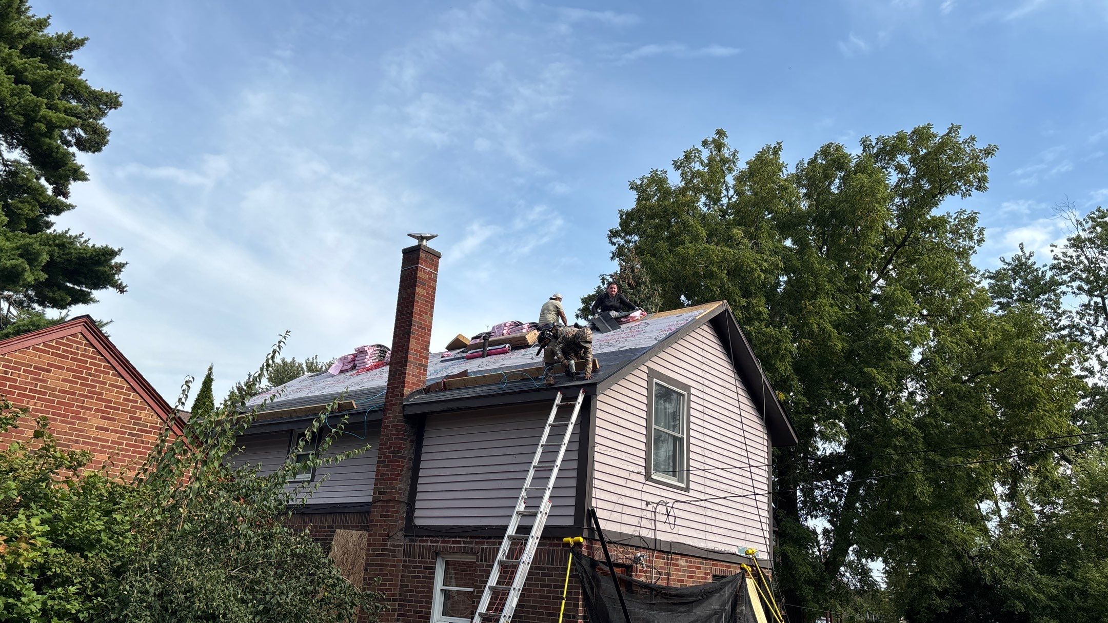 Roof Replacement using Owens Corning Onyx Black by 180 Contractors