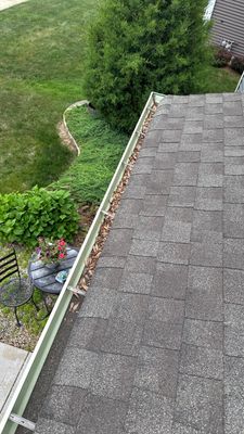 Turtle Shell gutter protection installation in Aurora, IL 60506, photograph 12