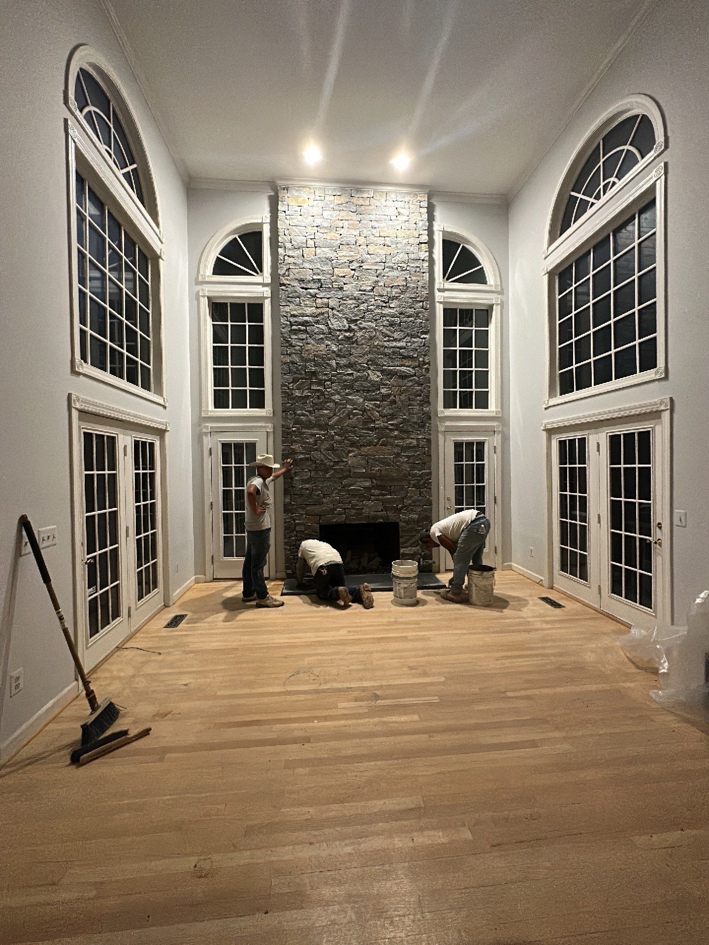 Fireplace remodel, Great Falls, VA by Fairfax Contractors, LLC