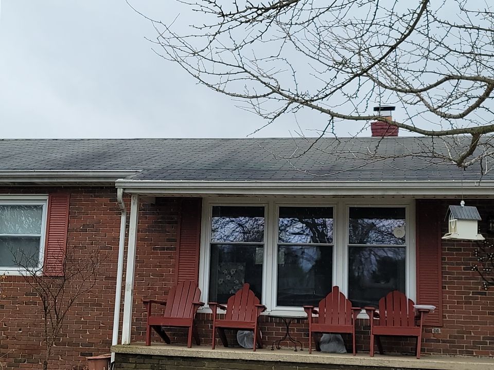 Brand: Atlas Pinnacle Color: Pristine Scotchgard Copper Canyon Drip: Musket Brown by Eagle Eye Roofing
