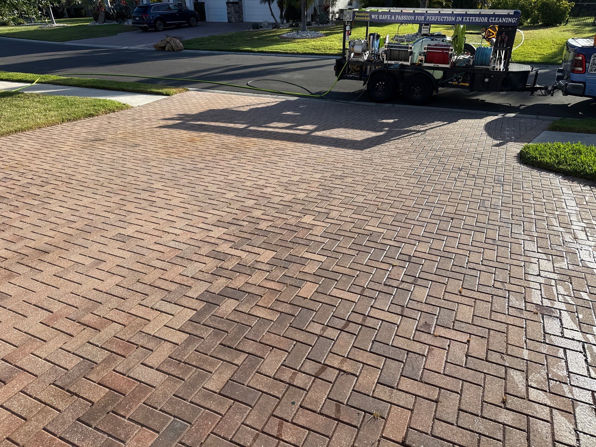 Paver Driveway & Sidewalk Cleaning | Oakleaf Hammock – Ellenton, FL by Sunshine AquaWash