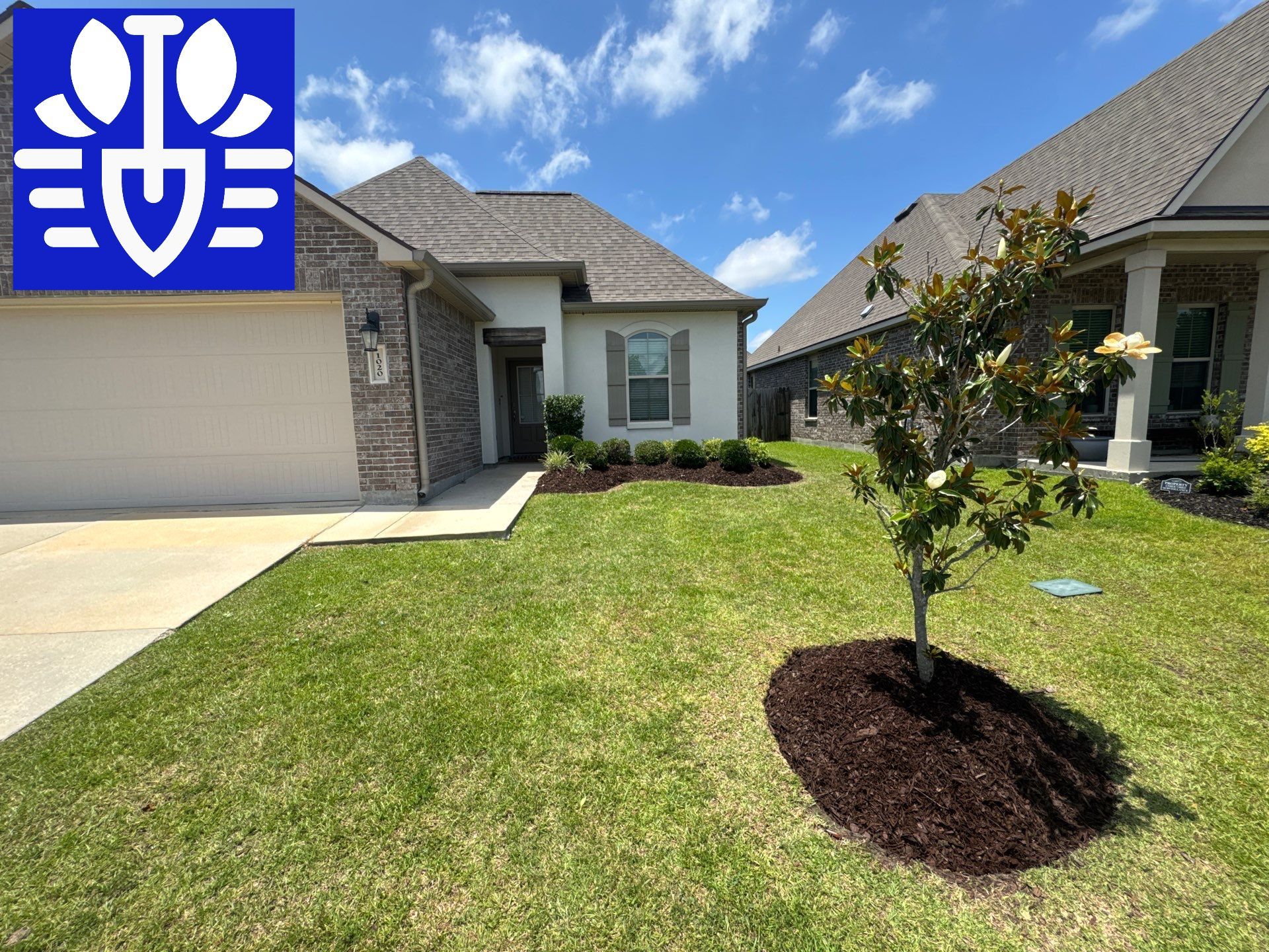 LANDSCAPE SERVICES: DEMO / BED PREP / CUT IN BED EDGES / MULCH INSTALL using BROWN MULCH "BARK BRITE" by CutScape, LLC.