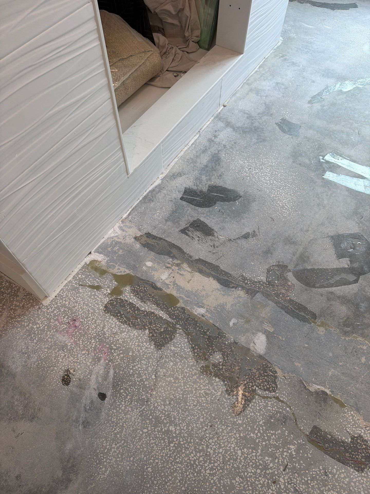 Residential Garage Floor Preparation and Epoxy Coating in Dunedin by Performance Floors & Coating