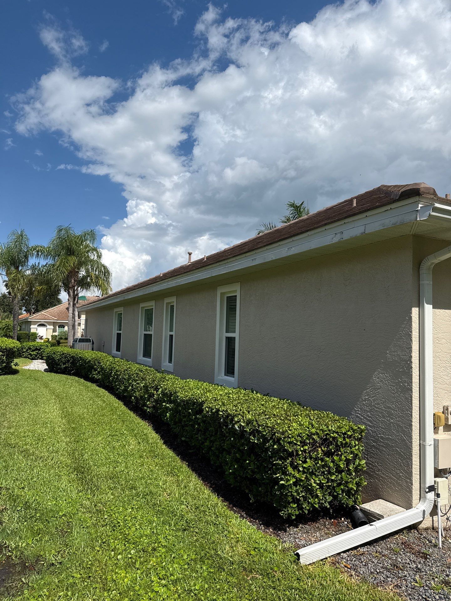 Gutter Repair and Realignment in Lakewood Ranch FL by Gutter Professor by Gutter Professors